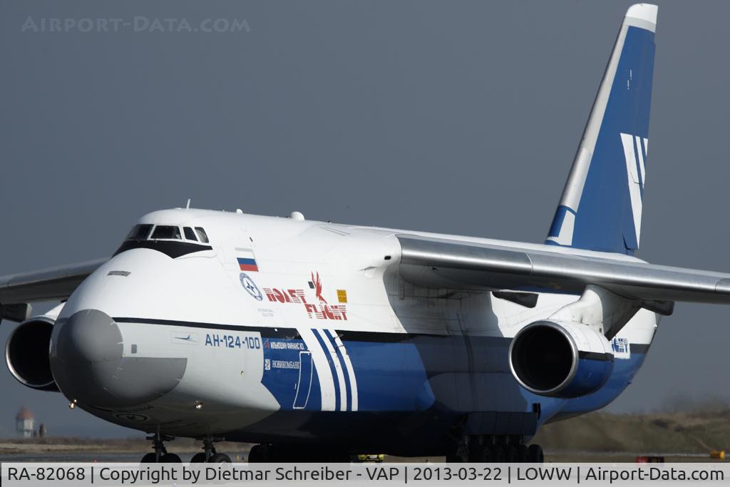 RA-82068, 1993 Antonov An-124-100 Ruslan C/N x770051359127, Polet Antonov 124