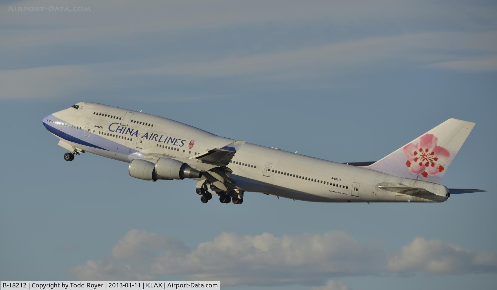 B-18212, 2005 Boeing 747-409 C/N 33736, Departing LAX