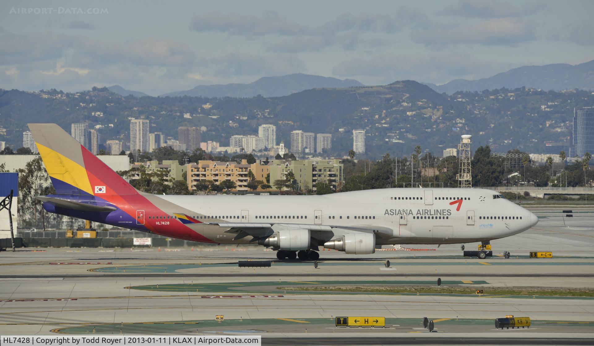 HL7428, 1998 Boeing 747-48E C/N 28552, Taxiing to gate at LAX