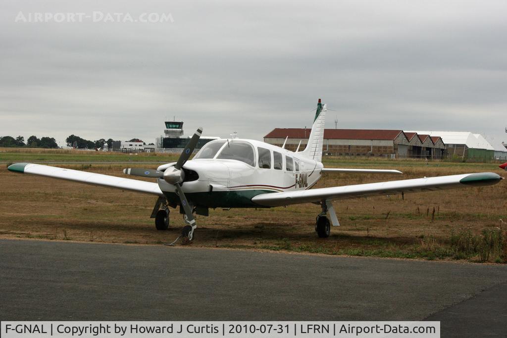 F-GNAL, 1976 Piper PA-32R-300 Cherokee Lance C/N 32R7680422, Privately owned.