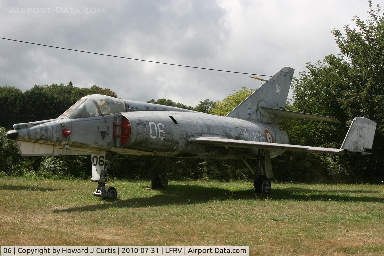 06, Dassault Etendard IV.M C/N 06, Preserved with the Ailes Anciennes Armorique.