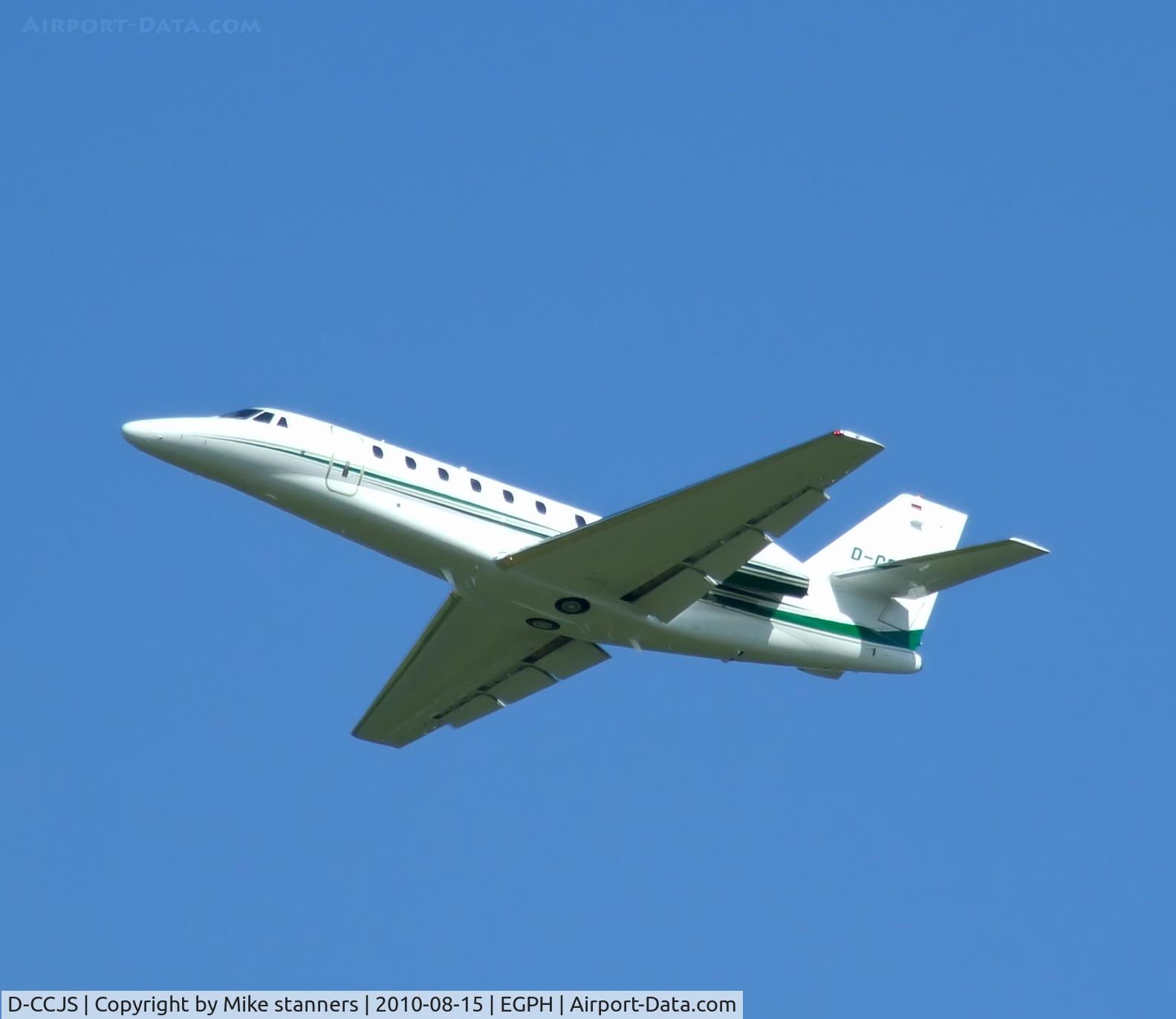 D-CCJS, 2007 Cessna 680 Citation Sovereign C/N 680-0175, VHM Schul und charterflug Citation sovereign departs runway 24