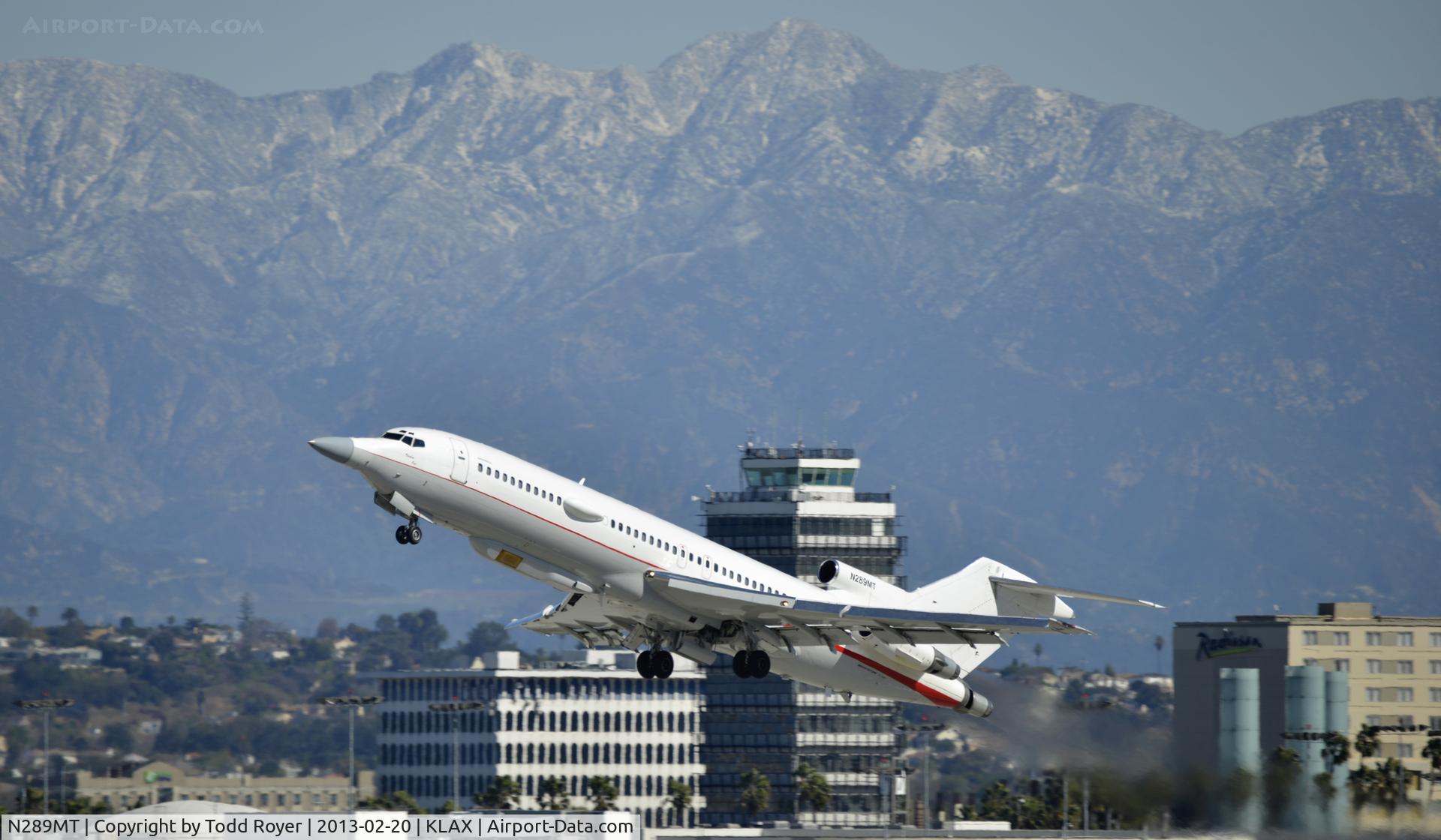 N289MT, 1981 Boeing 727-223 C/N 22467, Departing LAX