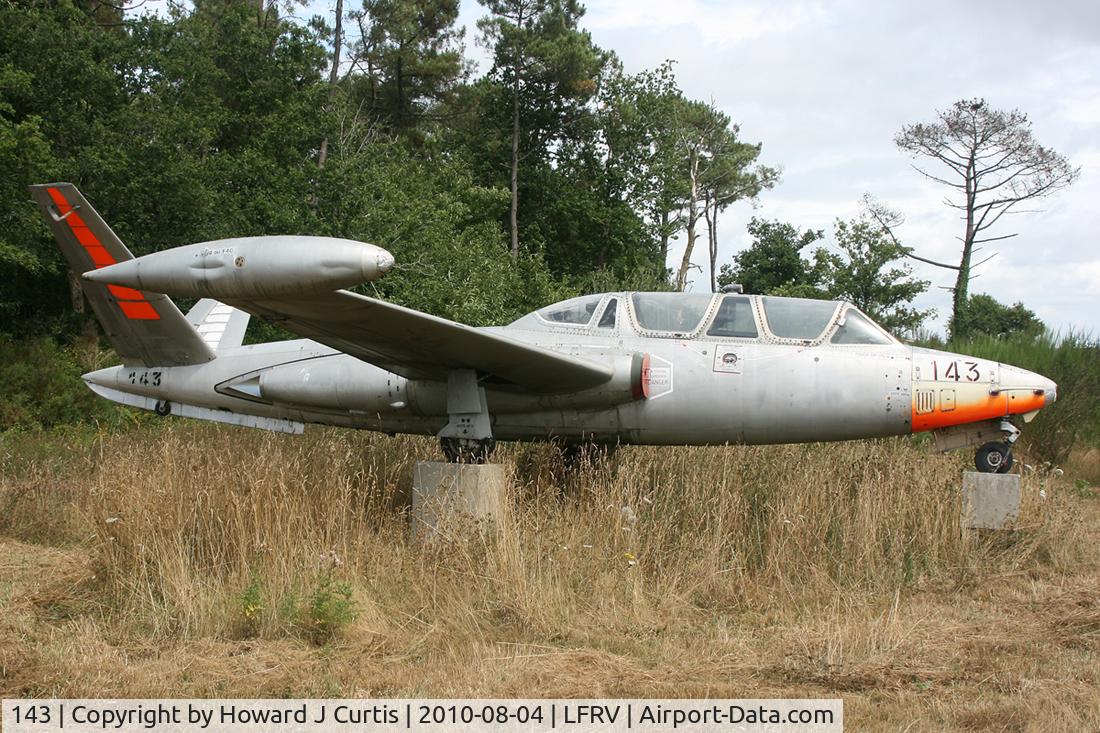 143, Fouga CM-170R Magister C/N 143, Escadrille du Souvenir Bretagne Sud.