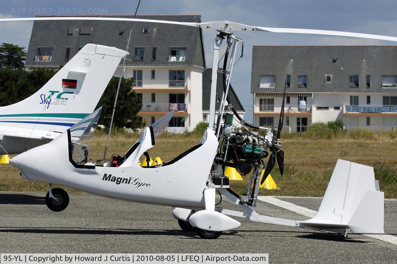 95-YL, 2008 Magni Gyro M-16 Tandem Trainer C/N 16-08-5013, Privately owned.