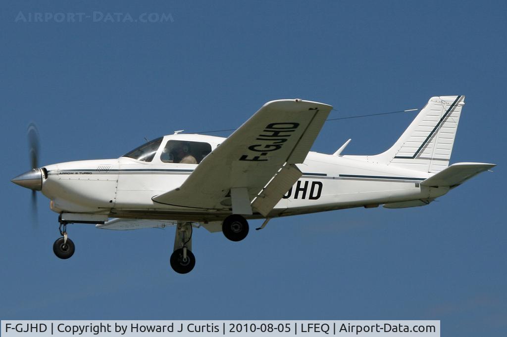 F-GJHD, 1977 Piper PA-28R-201T Cherokee Arrow III C/N 28R-7703135, Privately owned.