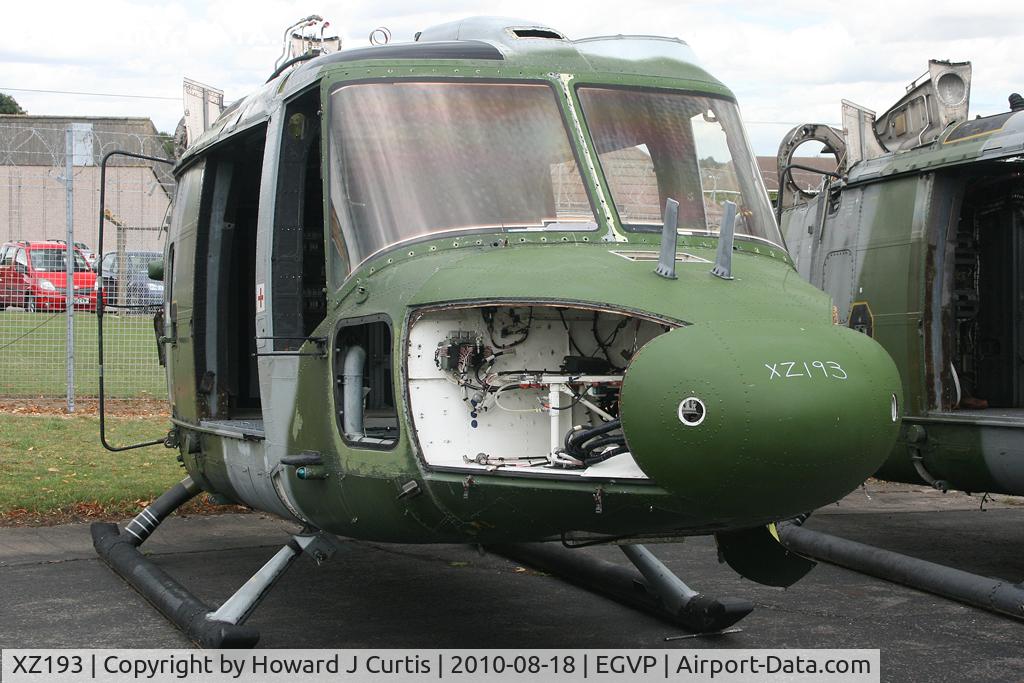 XZ193, 1978 Westland Lynx AH.7 C/N 093, Lynx AH.7. Awaiting disposal.