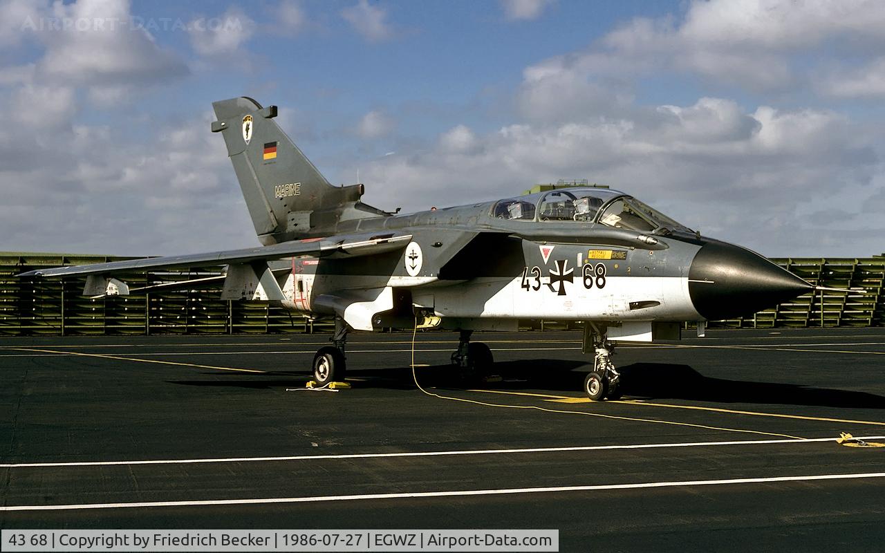 43 68, Panavia Tornado IDS C/N 179/GS041/4068, static display