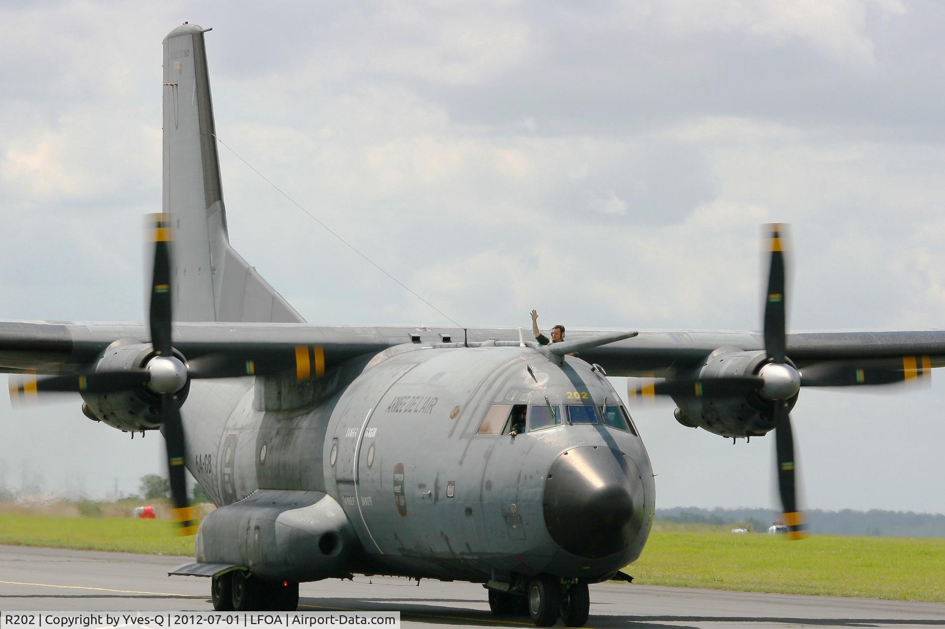 R202, Transall C-160R C/N 202, French Air Force Transall C-160R, Taxiing after display, Avord Air Base 702 (LFOA) Open day 2012
