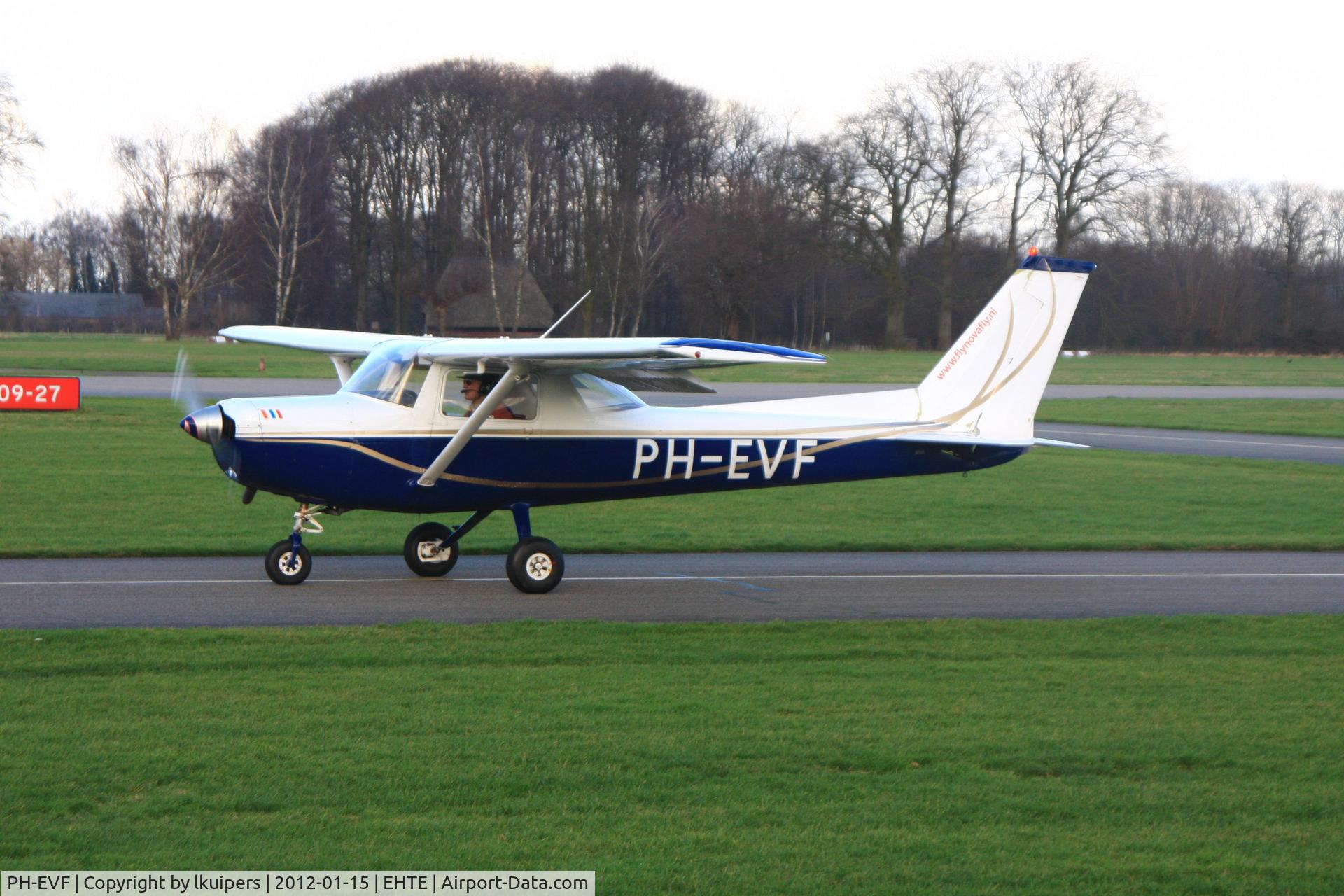 PH-EVF, 1980 Reims F152 C/N 1770, At Teuge Airport