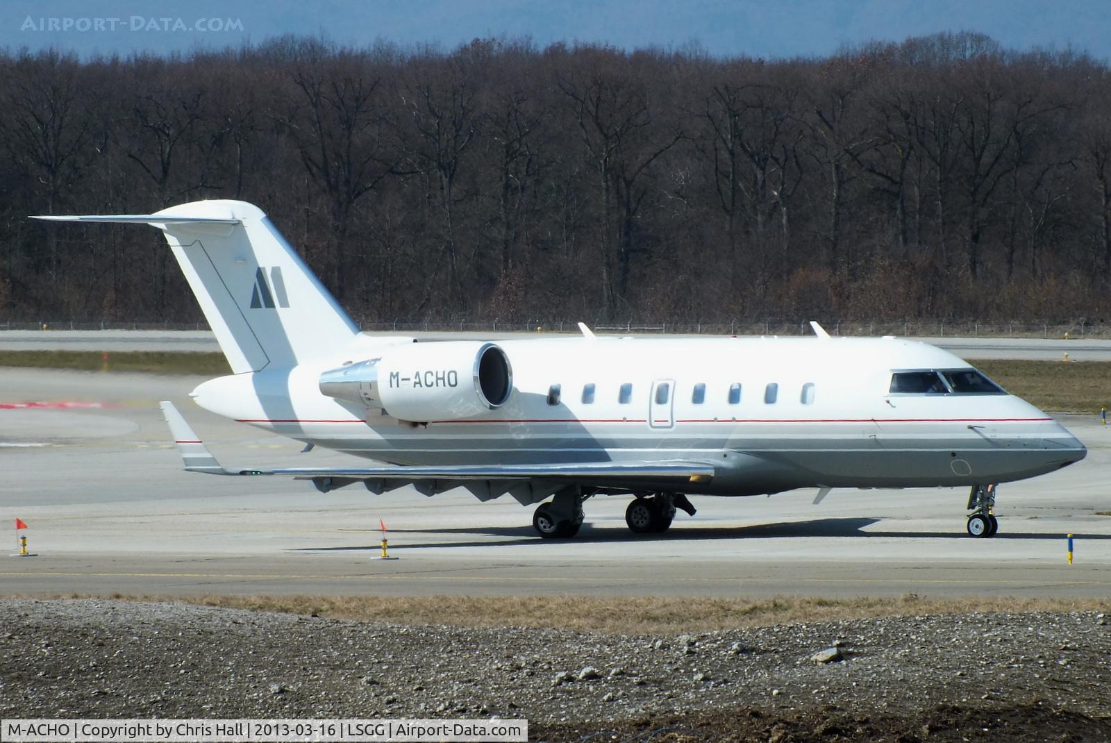 M-ACHO, 2009 Bombardier Challenger 605 (CL-600-2B16) C/N 5840, Zeta Aviation
