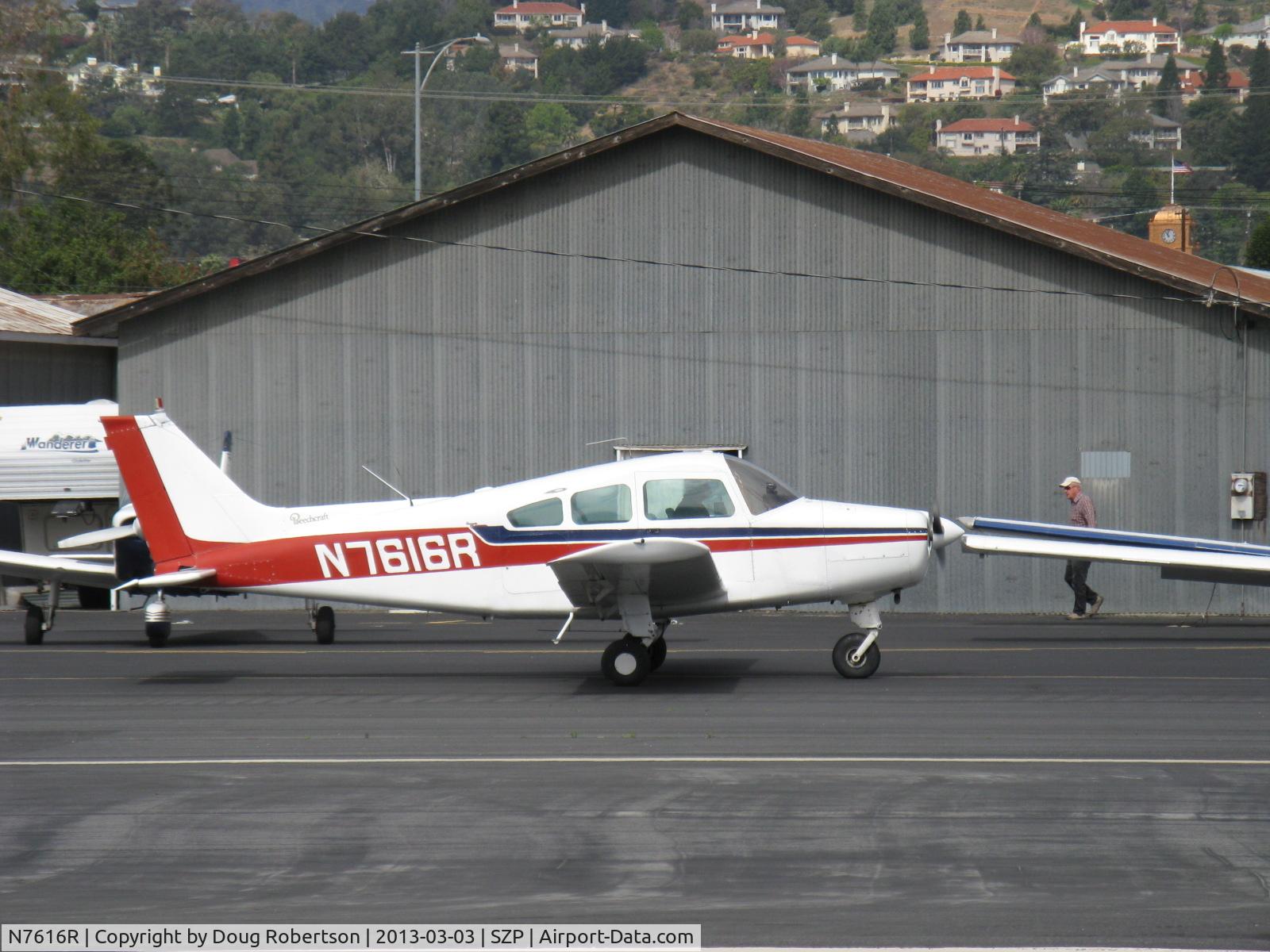 N7616R, 1969 Beech B23 Musketeer C/N M-1239, 1969 Beech B23 MUSKETEER CUSTOM, Lycoming O&VO-360 180 Hp, taxi to 22
