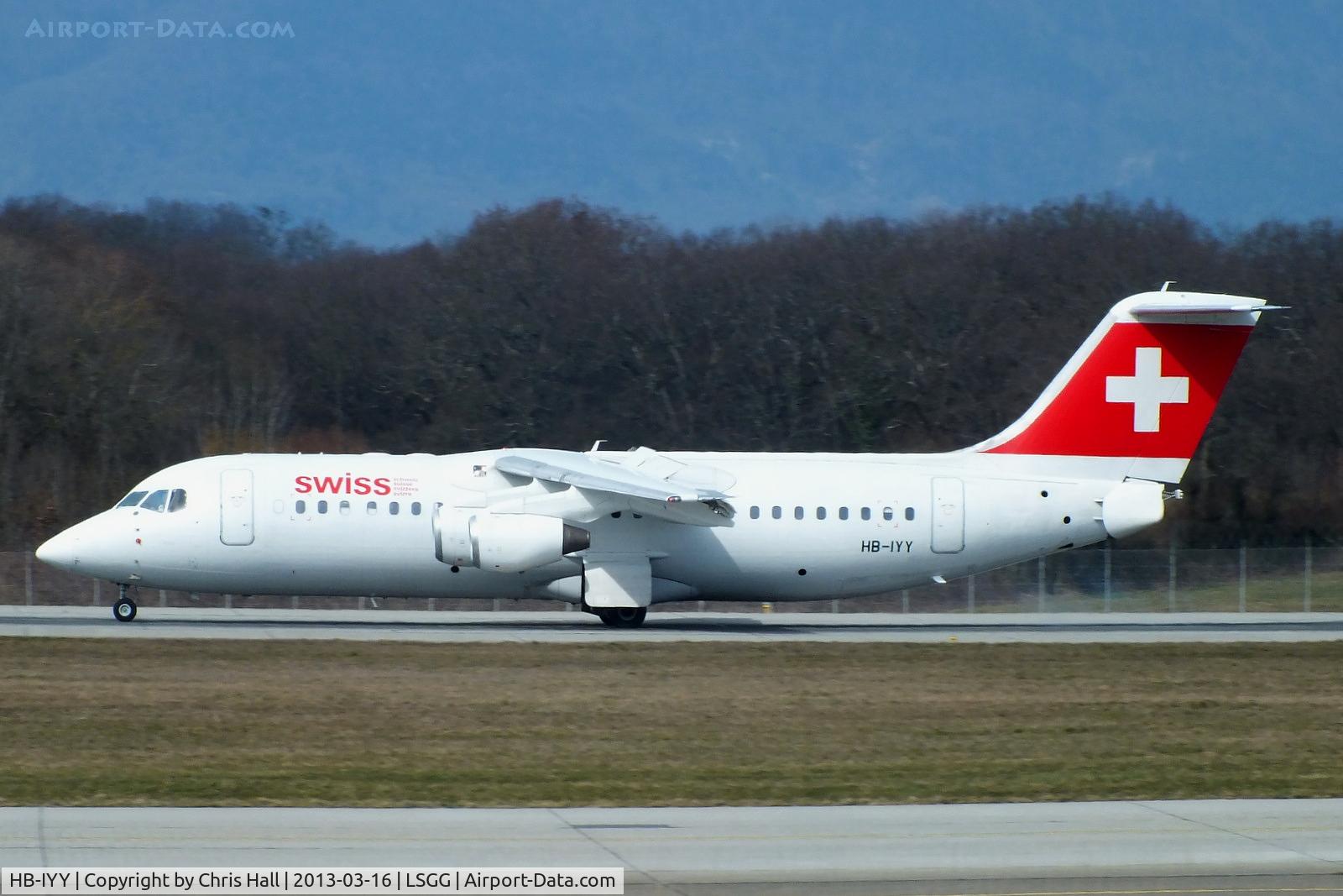 HB-IYY, 1998 British Aerospace Avro 146-RJ100 C/N E3339, Swiss International Air Lines