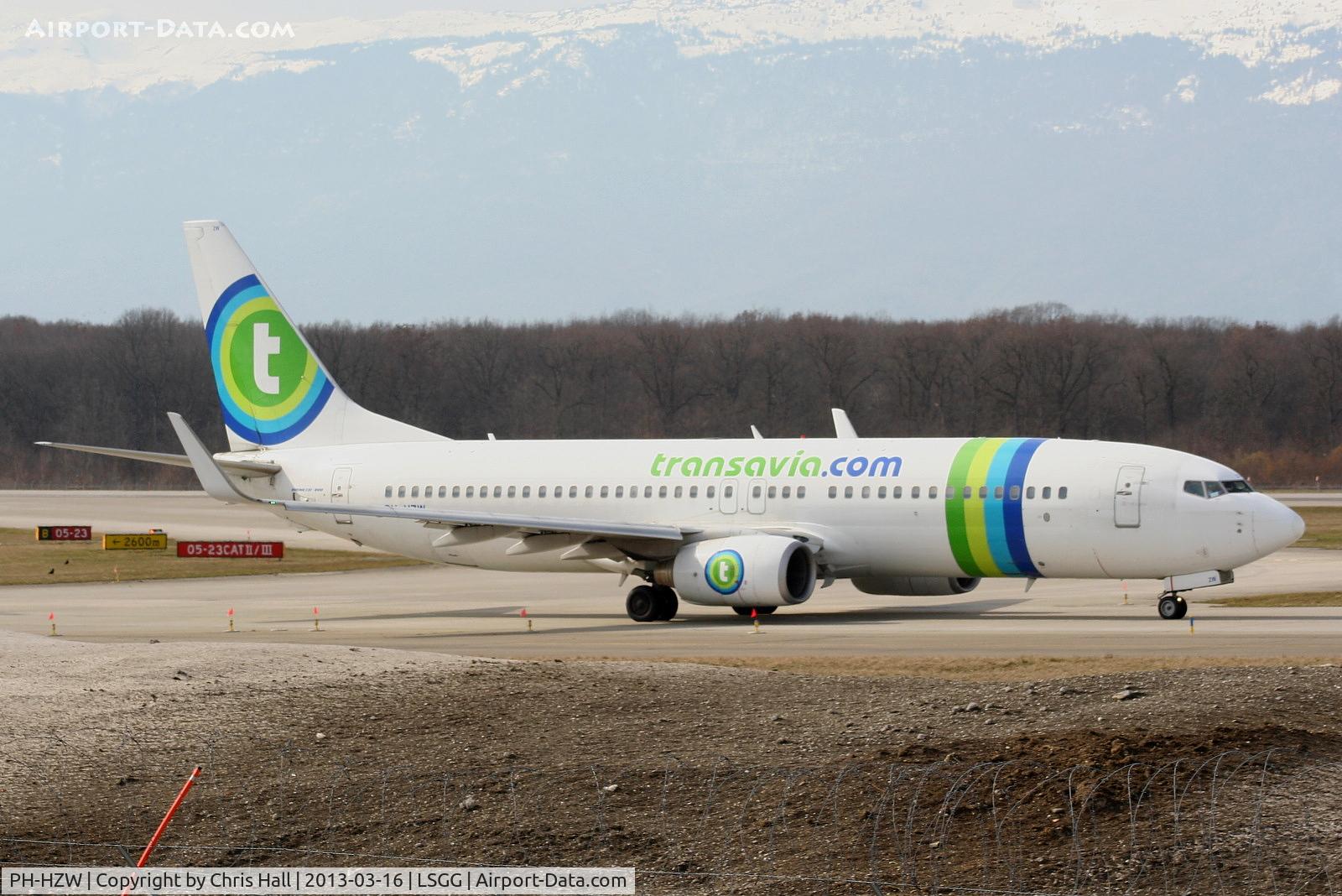 PH-HZW, 2002 Boeing 737-8K2 C/N 29345, Transavia