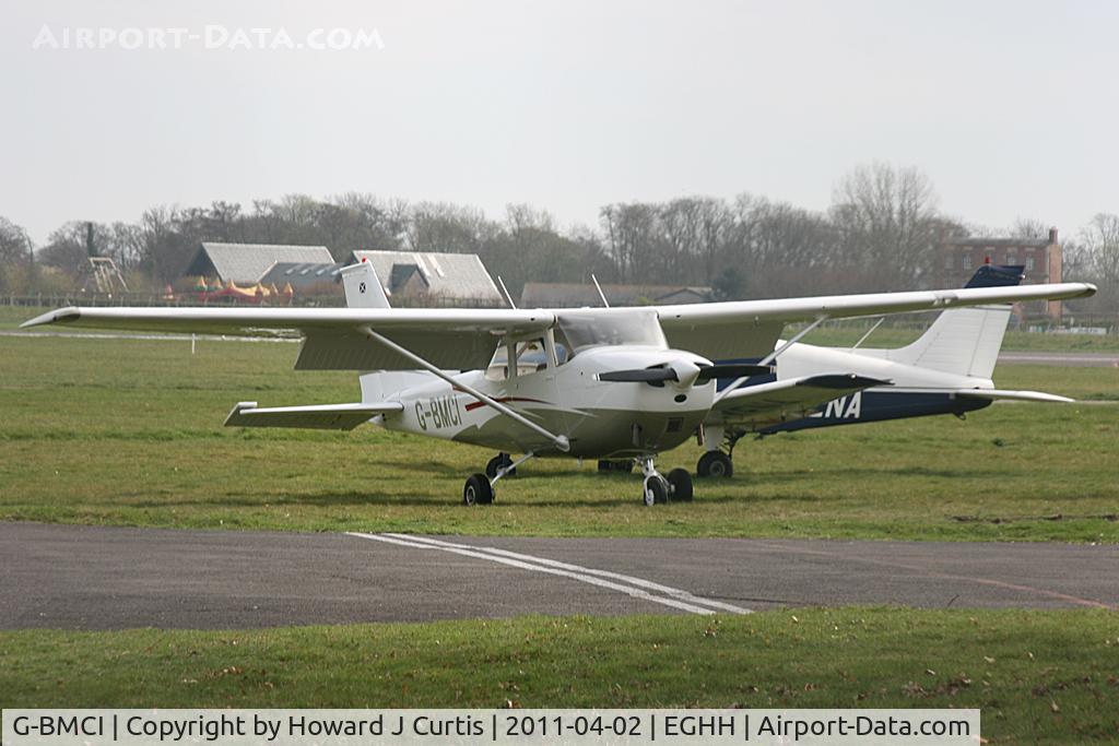 G-BMCI, 1969 Reims F172H Skyhawk C/N 0683, Privately owned.