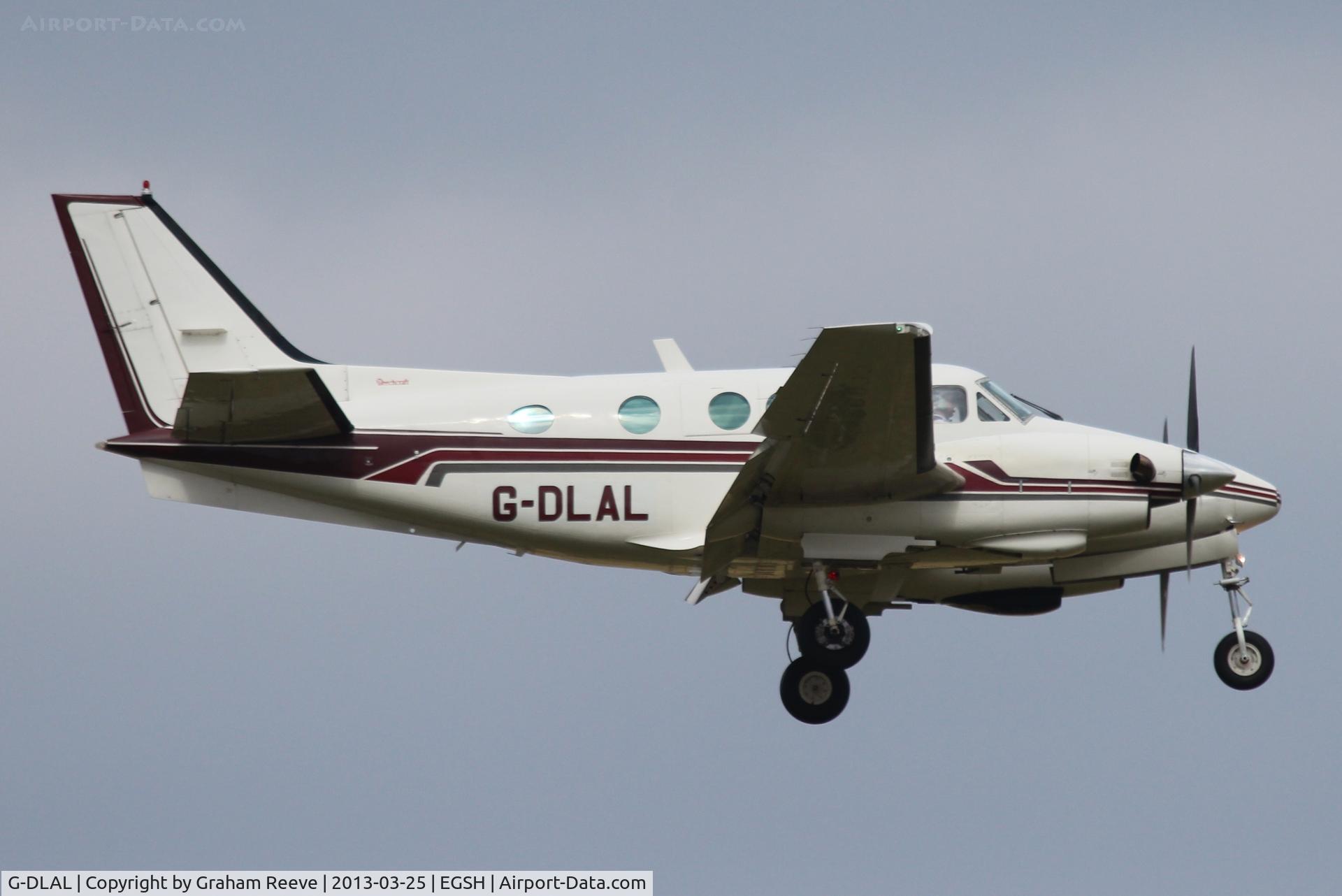 G-DLAL, 1976 Beech E90 King Air C/N LW-187, On finals.