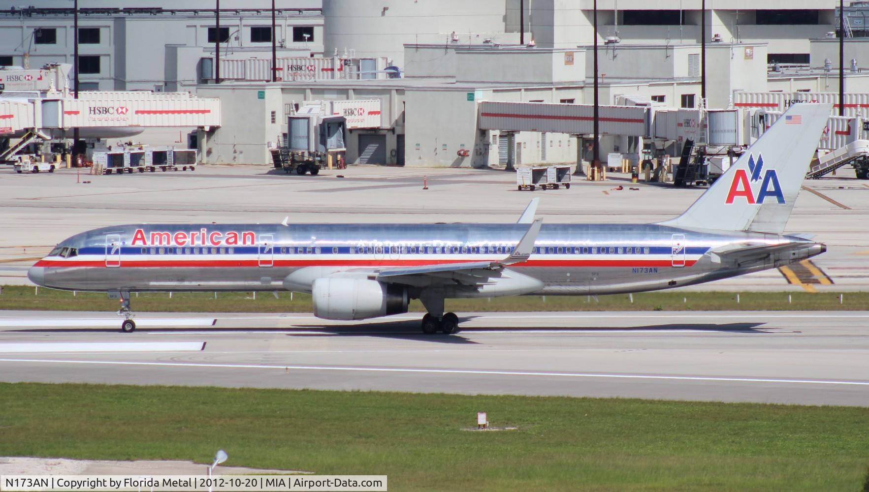 N173AN, 2002 Boeing 757-223 C/N 32399, American 757