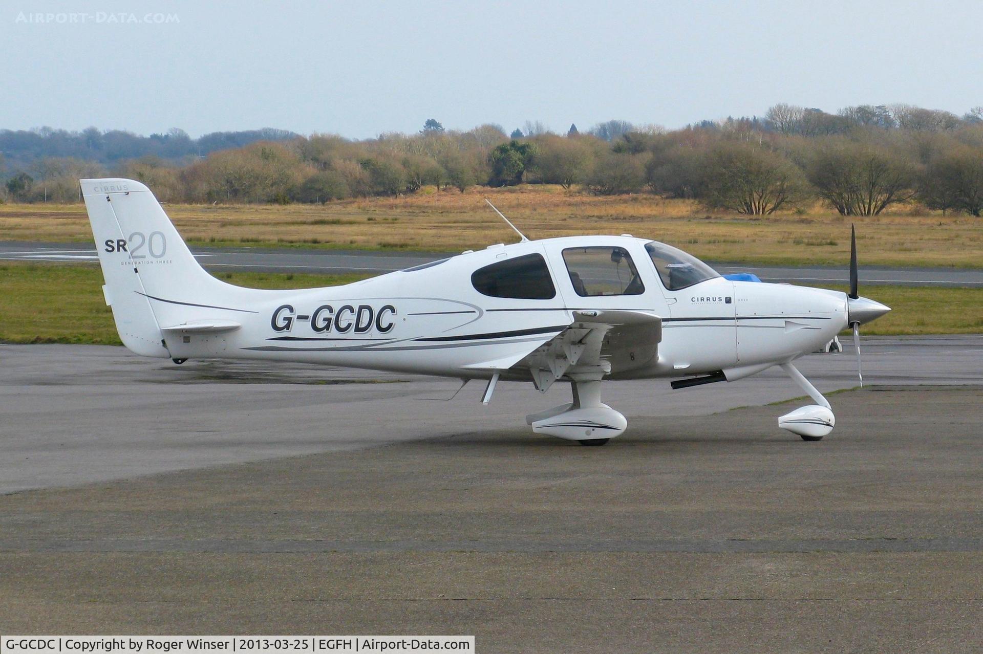G-GCDC, 2008 Cirrus SR20 G3 C/N 2008, Visiting SR20 Generation Three.