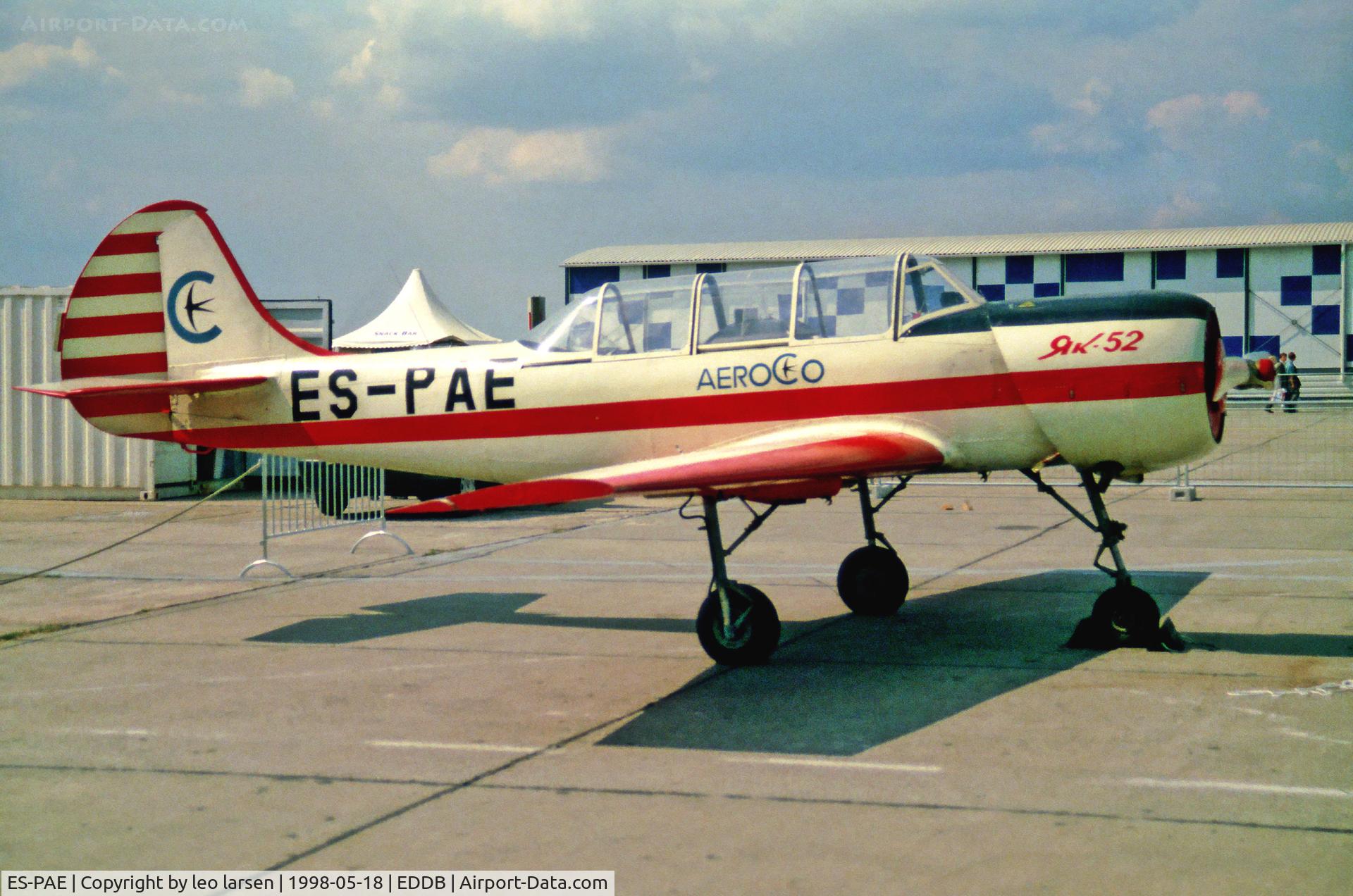 ES-PAE, 1991 Yakovlev Yak-52 C/N 9111412, Berlin Air Show 18.5.98