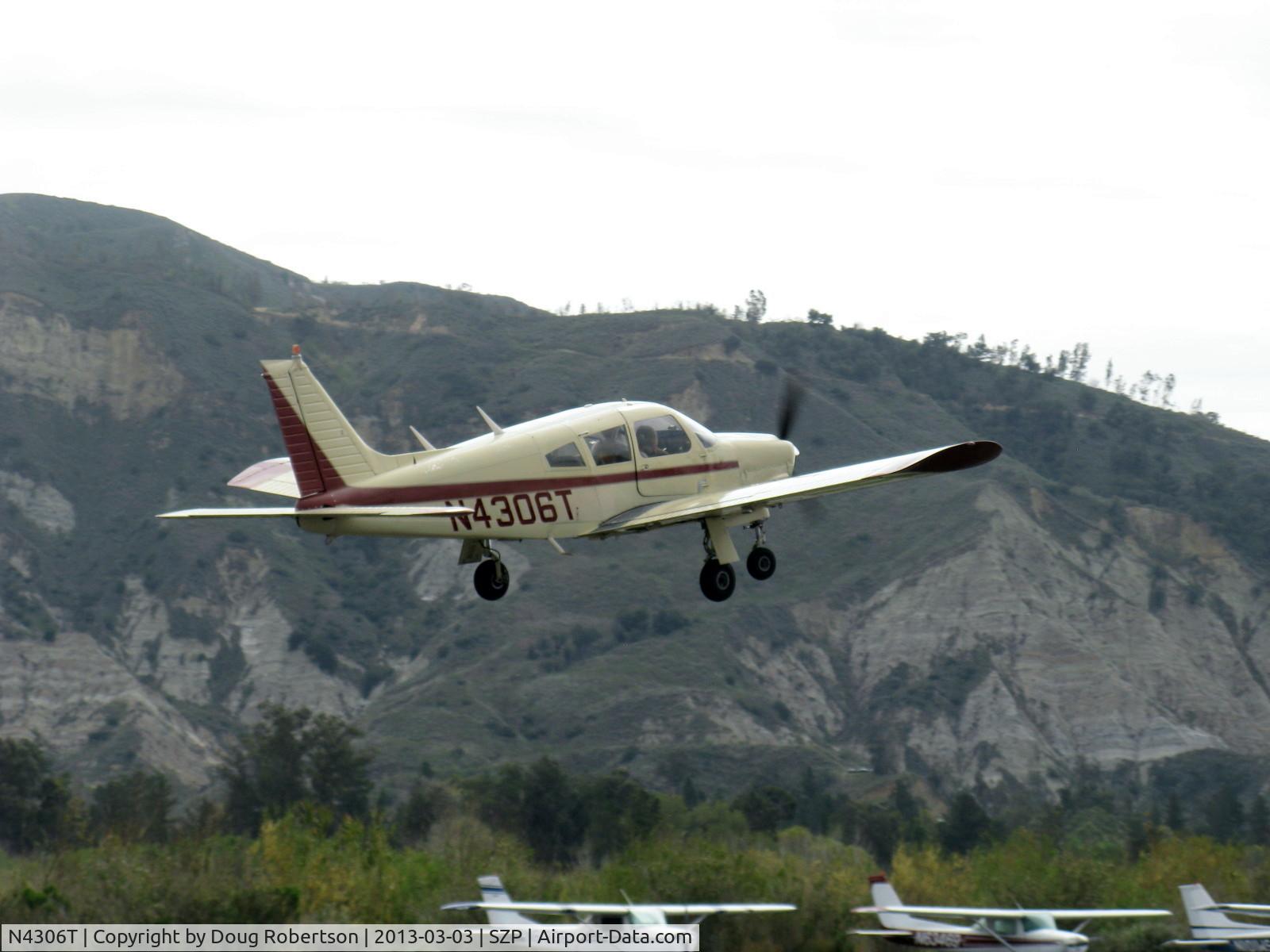 N4306T, 1971 Piper PA-28R-200 Cherokee Arrow C/N 28R-7235004, 1971 Piper PA-28R-200 ARROW 200, Lycoming IO-360-C1C 200 Hp, takeoff climb Rwy 22