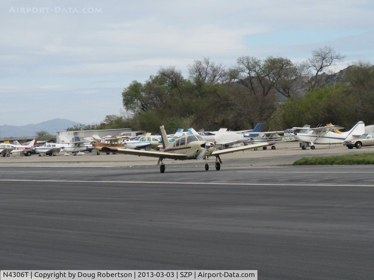 N4306T, 1971 Piper PA-28R-200 Cherokee Arrow C/N 28R-7235004, 1971 Piper PA-28R-200 ARROW 200, Lycoming IO-360-C1C 200 Hp, takeoff roll Rwy 22