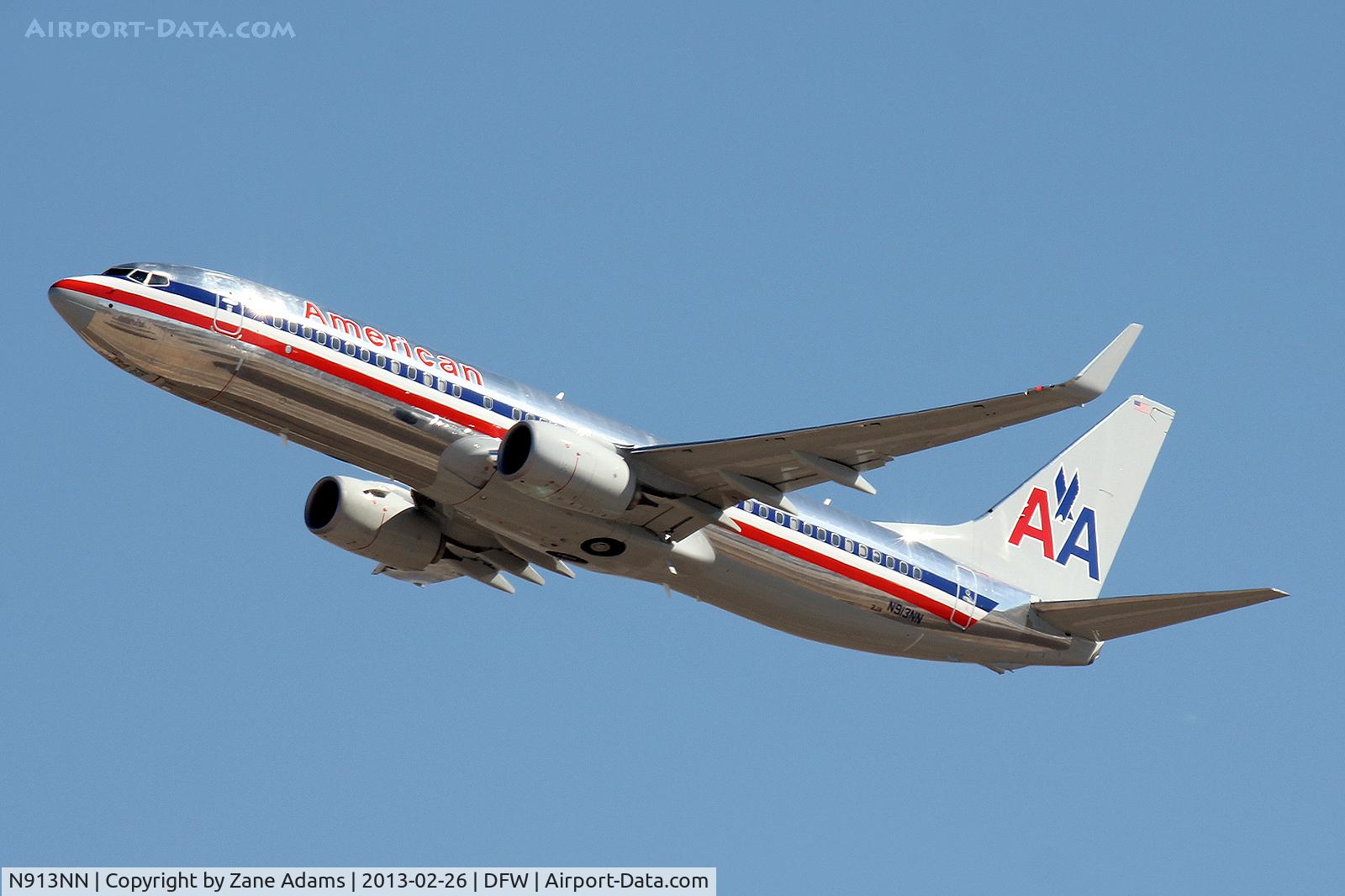 N913NN, 2013 Boeing 737-823 C/N 29571, American Airlines departing DFW Airport