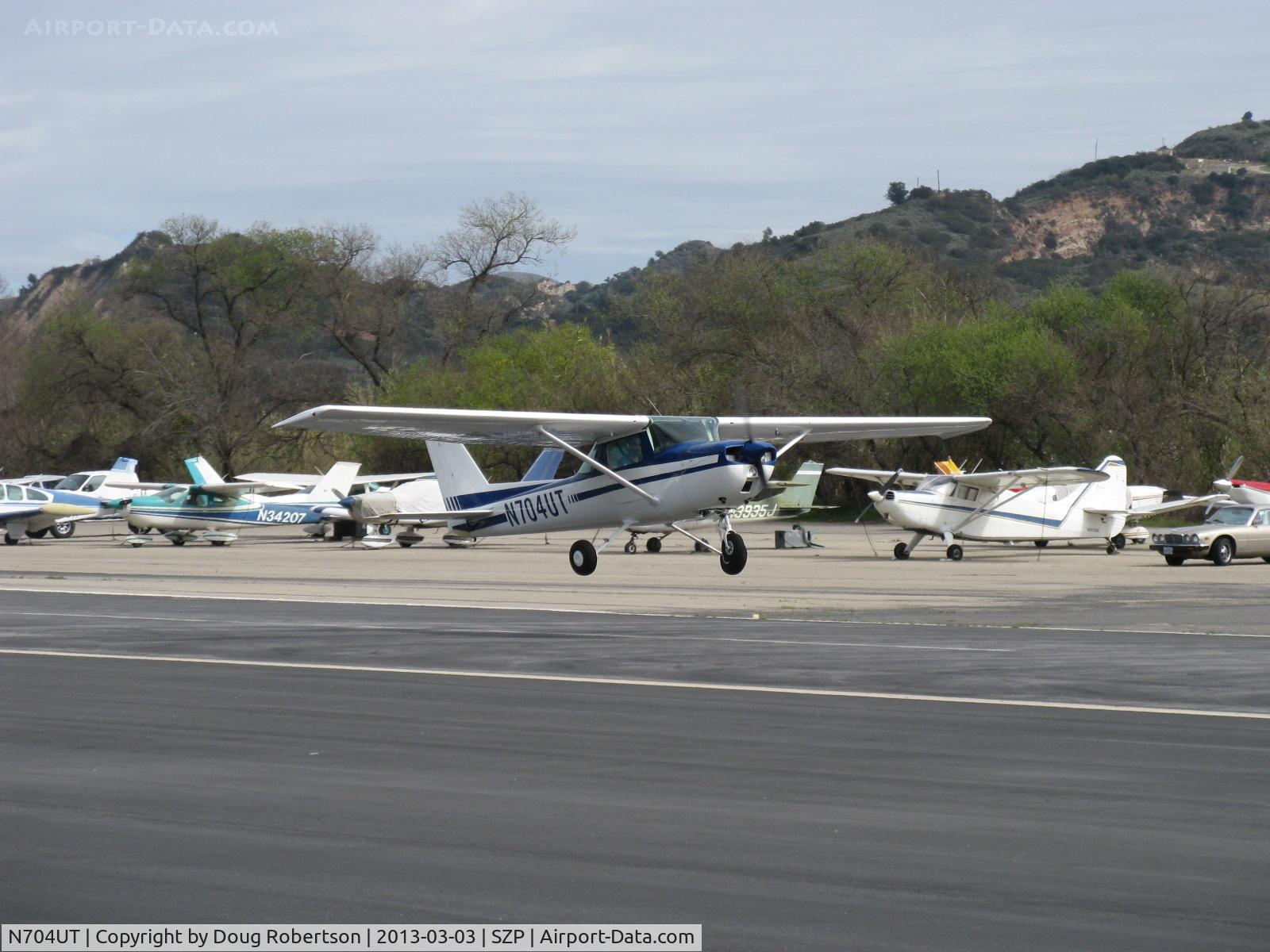 N704UT, 1976 Cessna 150M C/N 15078891, 1976 Cessna 150M, Continental O-200 100 Hp, takeoff climb Rwy 22