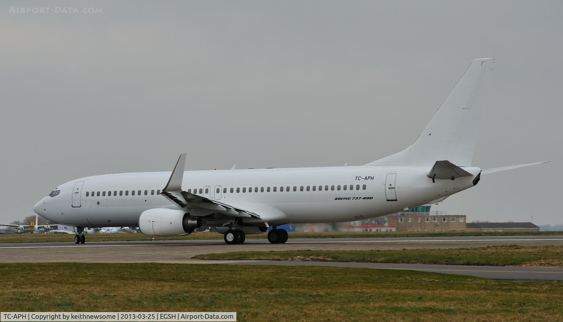 TC-APH, 2001 Boeing 737-8S3 C/N 29250/792, About to leave for an air test !