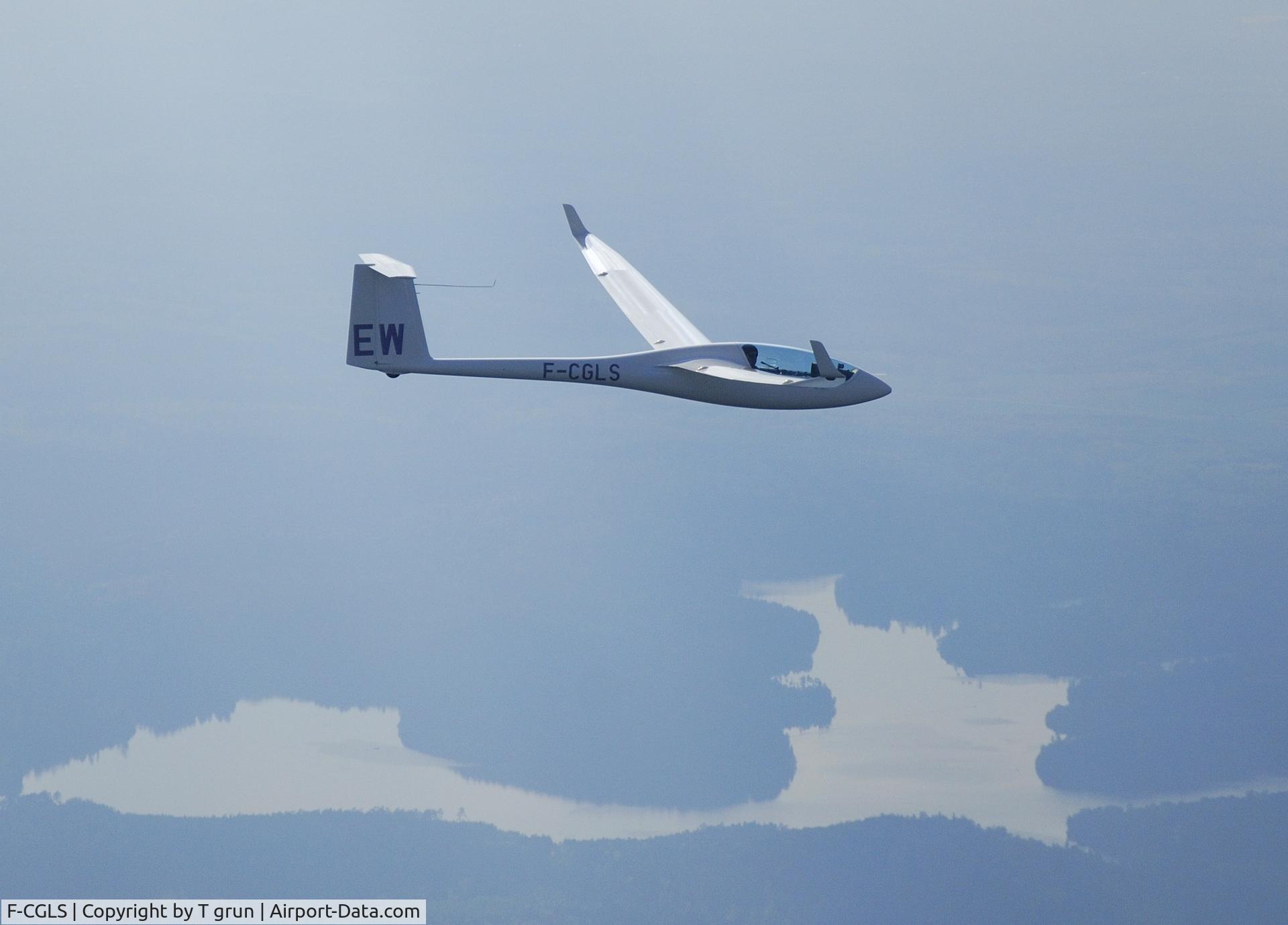 F-CGLS, Schempp-Hirth Ventus 2A C/N 7, Pilote Dominique Haas