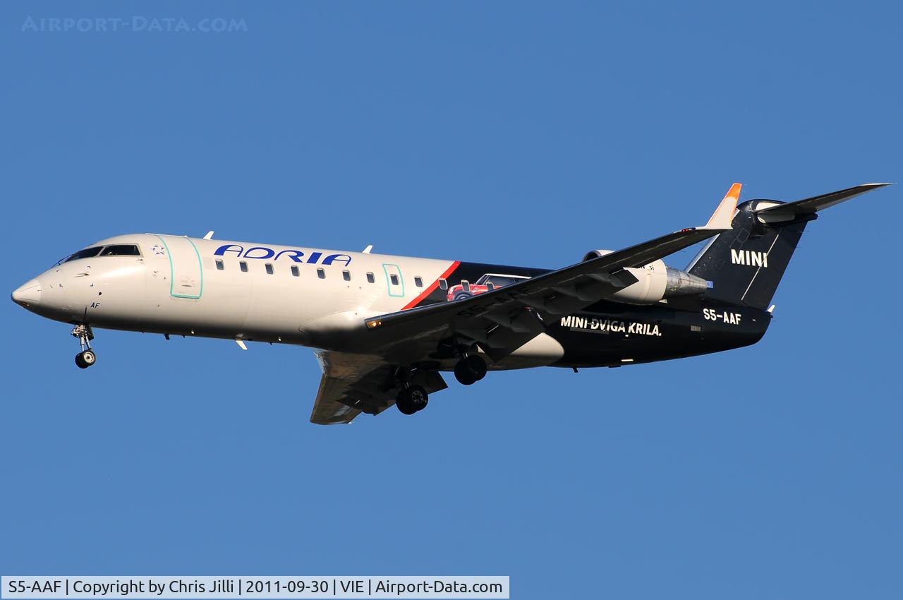 S5-AAF, 1998 Canadair CRJ-200LR (CL-600-2B19) C/N 7272, Adria Airways