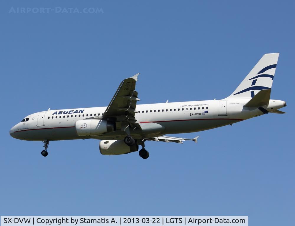 SX-DVW, 2009 Airbus A320-232 C/N 3785, on finals rnw 34 at Thessaloniki Makedonia airport
22/3/2013