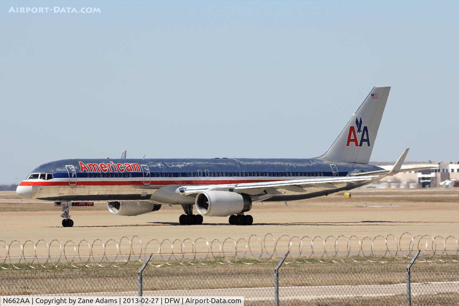 N662AA, 1992 Boeing 757-223 C/N 25296, American Airlines at DFW Airport