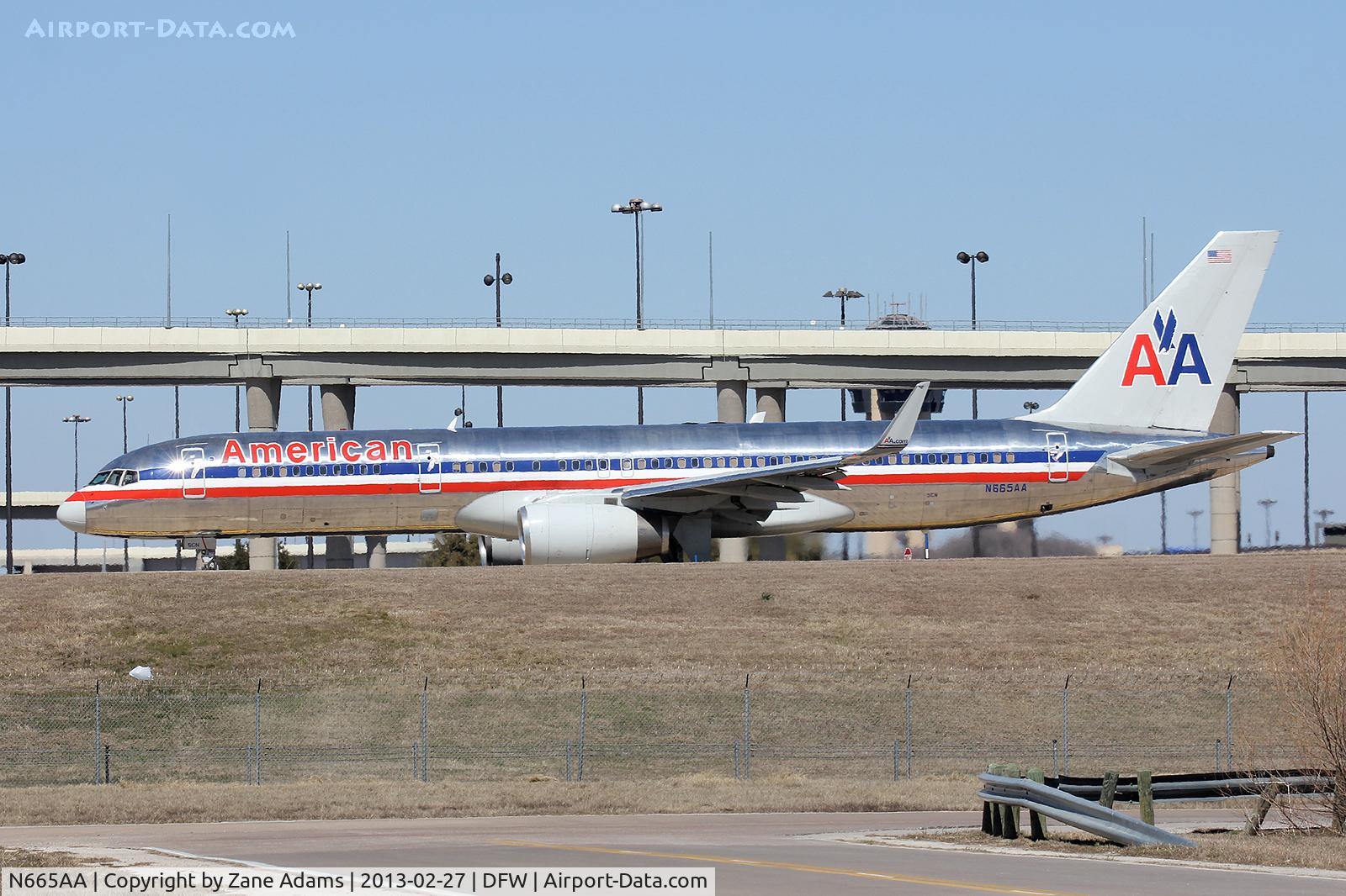 N665AA, 1992 Boeing 757-223 C/N 25299, American Airlines at DFW Airport