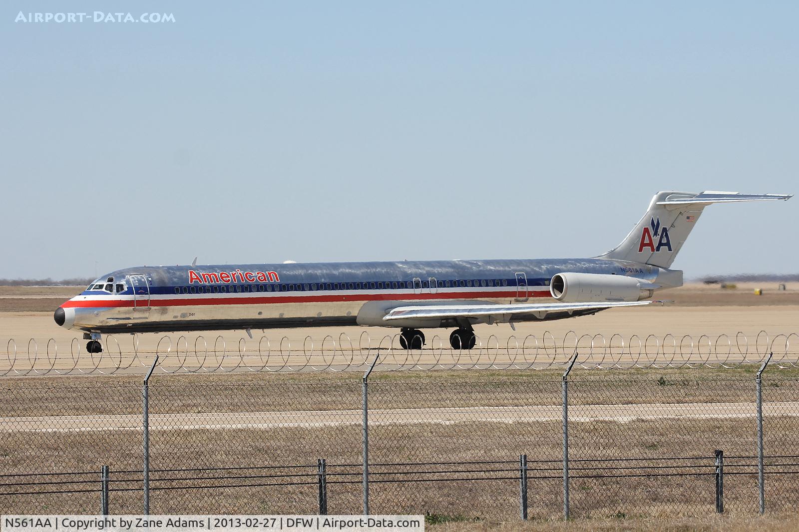 N561AA, 1991 McDonnell Douglas MD-82 (DC-9-82) C/N 53091, American Airlines at DFW Airport