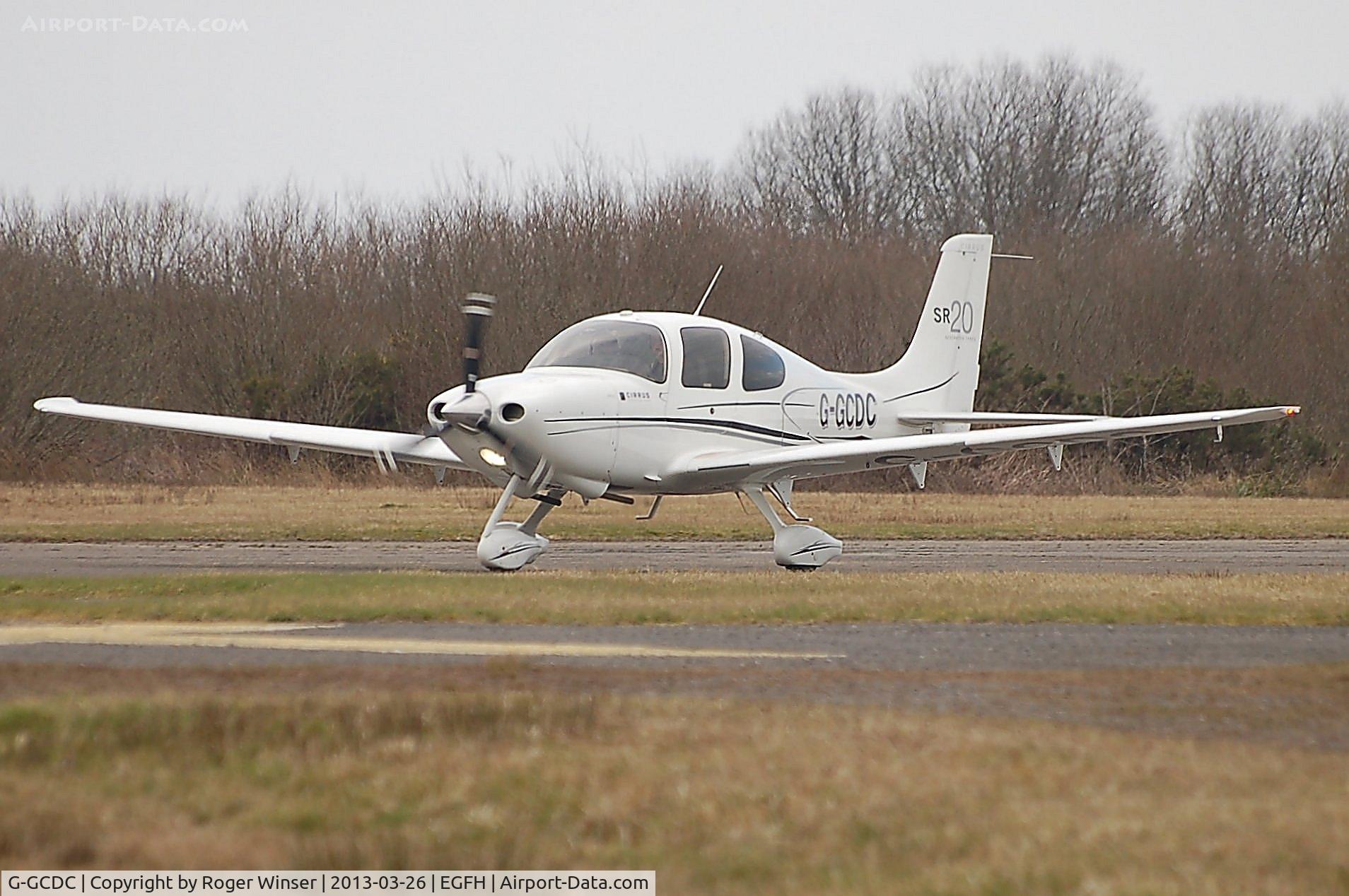 G-GCDC, 2008 Cirrus SR20 G3 C/N 2008, Visiting SR20 Generation Three.