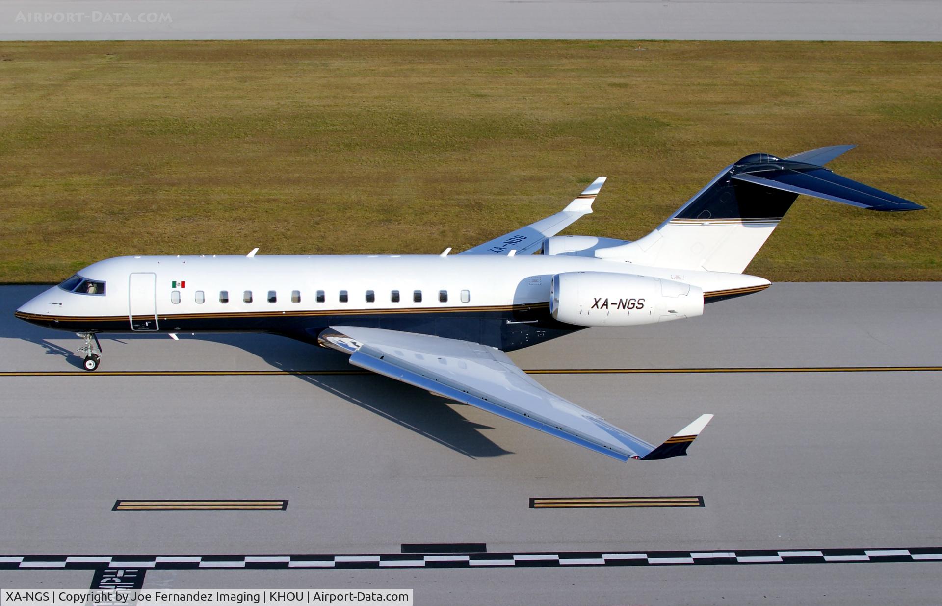 XA-NGS, 1998 Bombardier BD-700-1A10 Global Express C/N 9014, Top view of Global Express