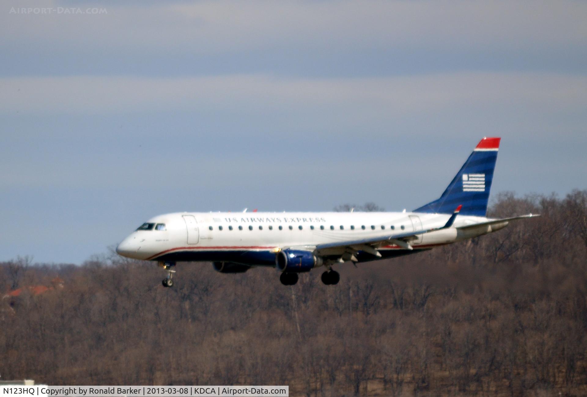 N123HQ, 2007 Embraer 175LR (ERJ-170-200LR) C/N 17000199, Landing approach