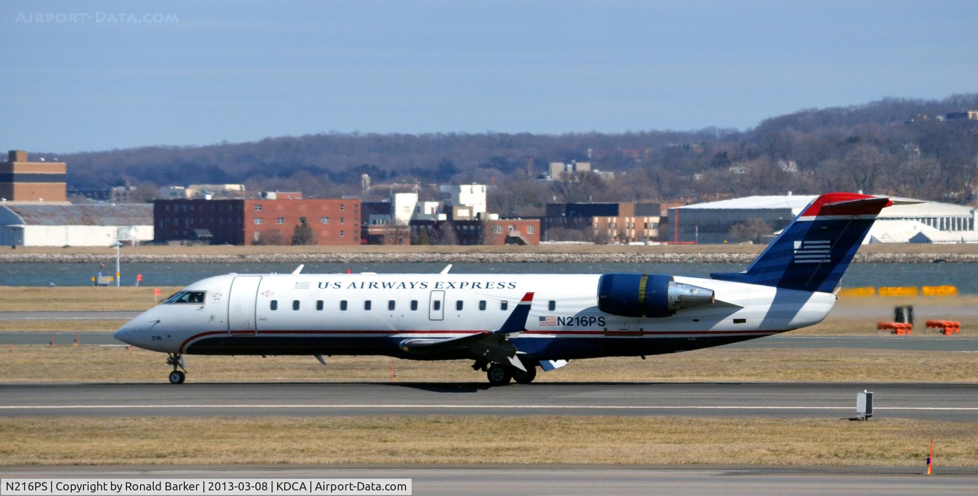 N216PS, 2003 Bombardier CRJ-200ER (CL-600-2B19) C/N 7882, Landing rollout