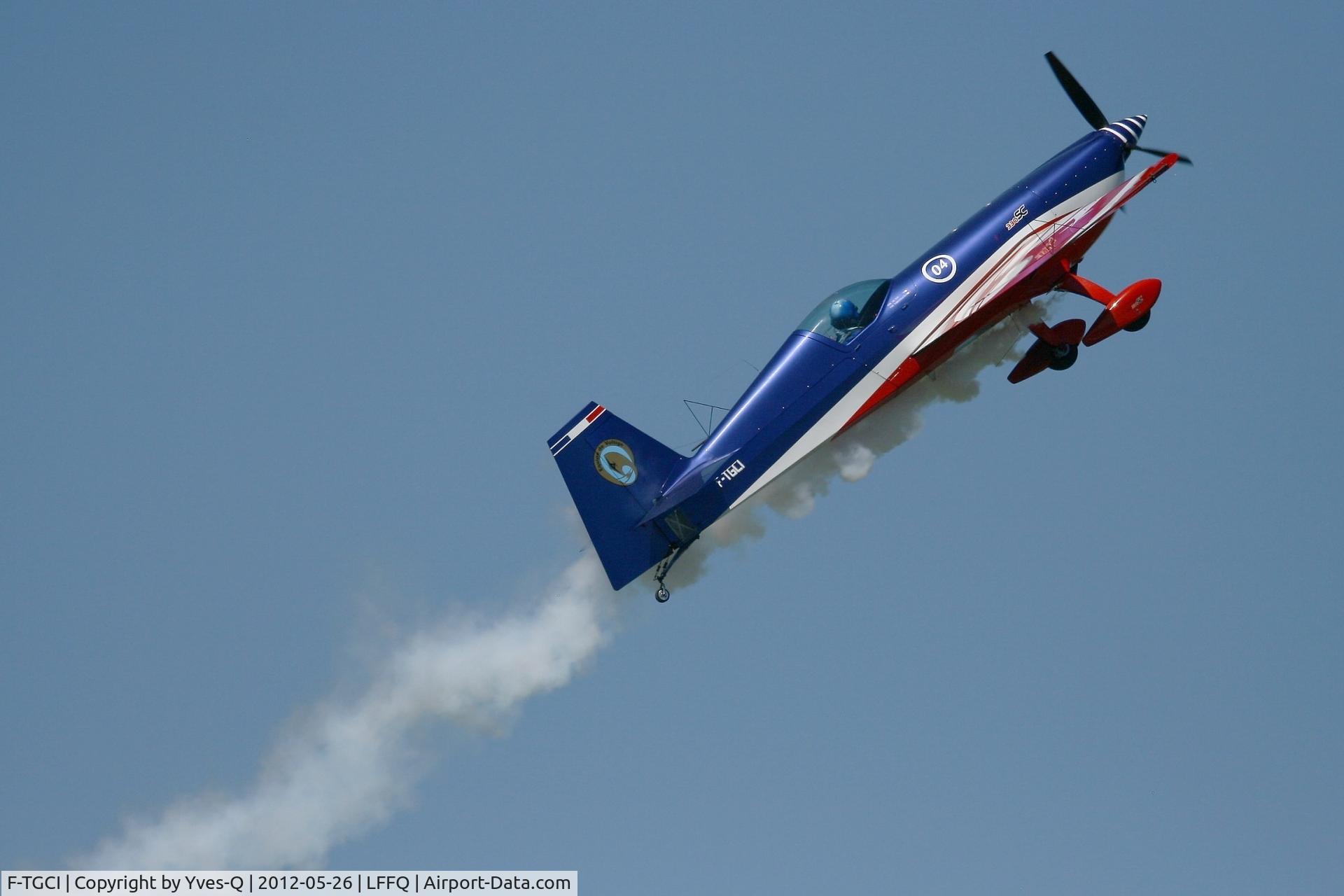 F-TGCI, Extra EA-330SC C/N 04, Extra 330SC n ° SC004 , On display, La Ferté-Alais Airfield (LFFQ) Air Show 2012 (Le Temps Des Hélices)