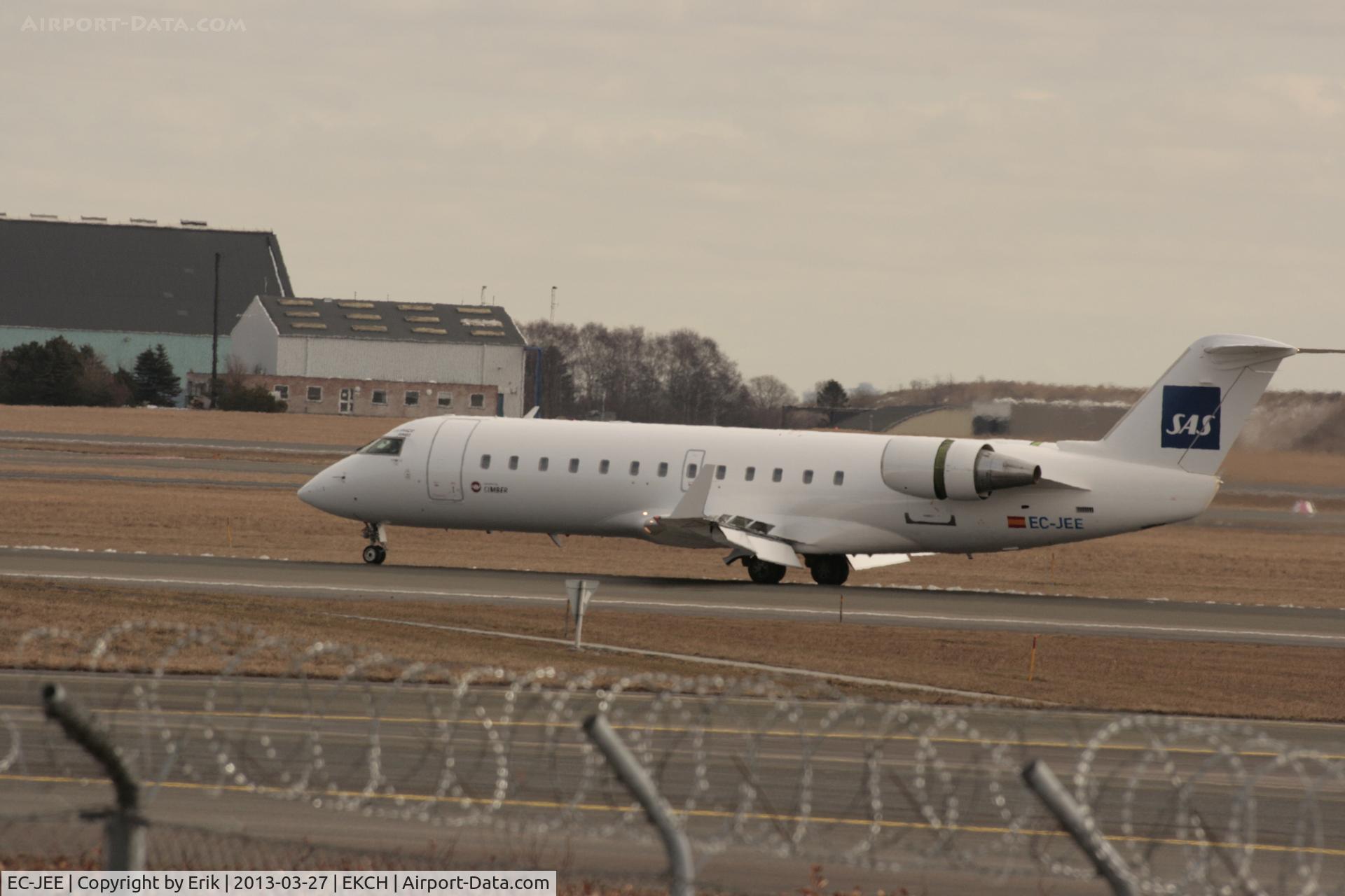 EC-JEE, 2005 Bombardier CRJ-200ER (CL-600-2B19) C/N 7989, By Erik Oxtorp
