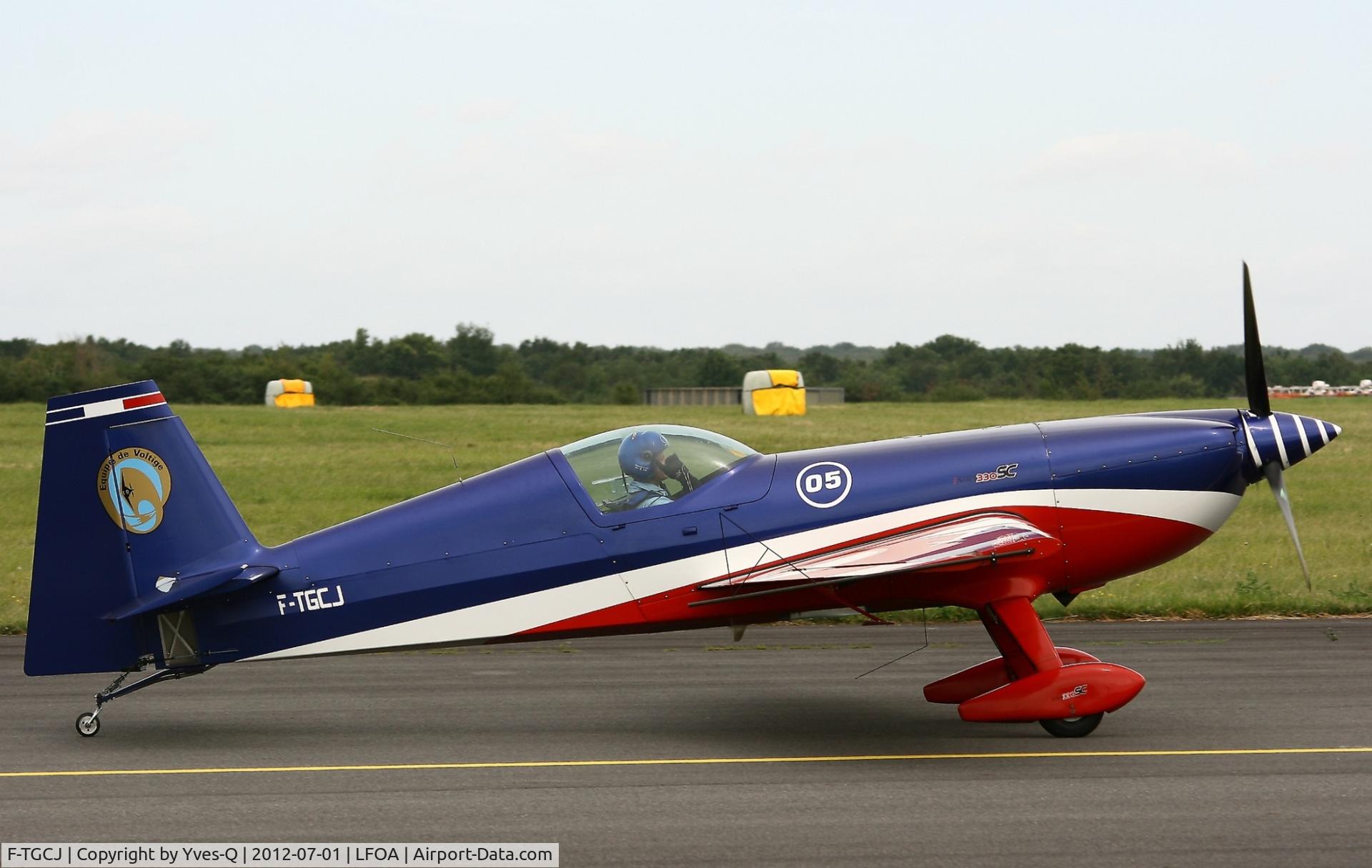 F-TGCJ, Extra EA-330SC C/N 05, Extra EA-330SC, Avord Air Base 702 (LFOA)