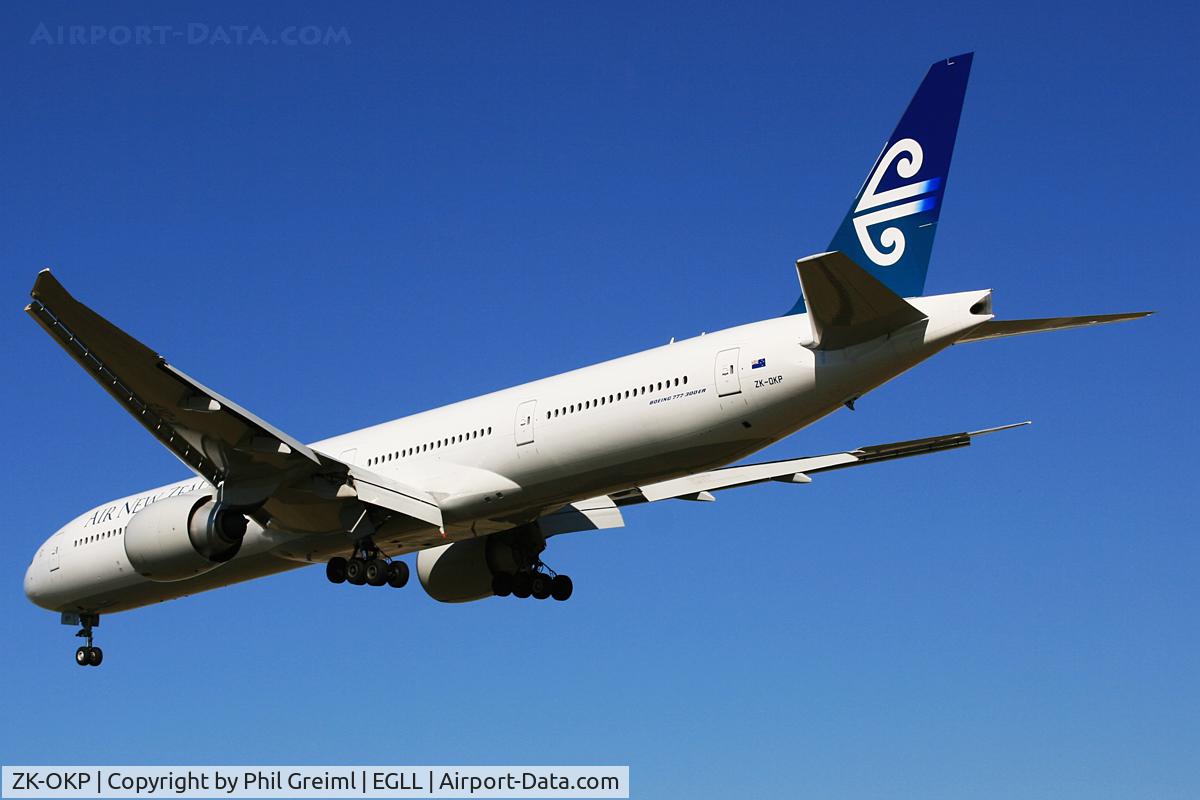 ZK-OKP, 2011 Boeing 777-306/ER C/N 39041, Taken at EGLL.