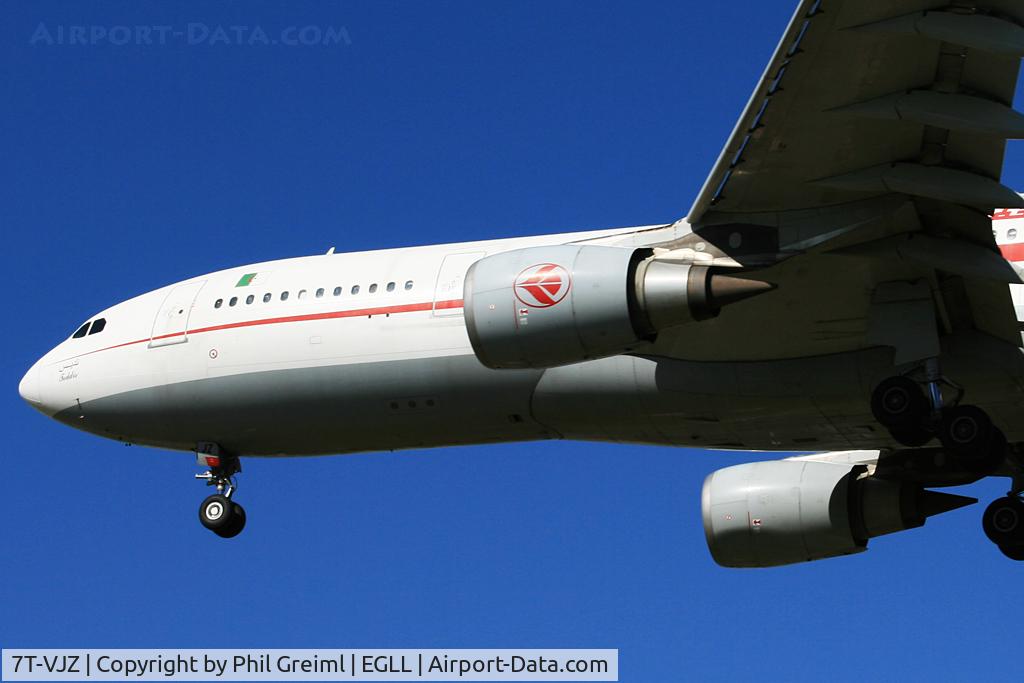 7T-VJZ, 2005 Airbus A330-202 C/N 667, Taken at EGLL.