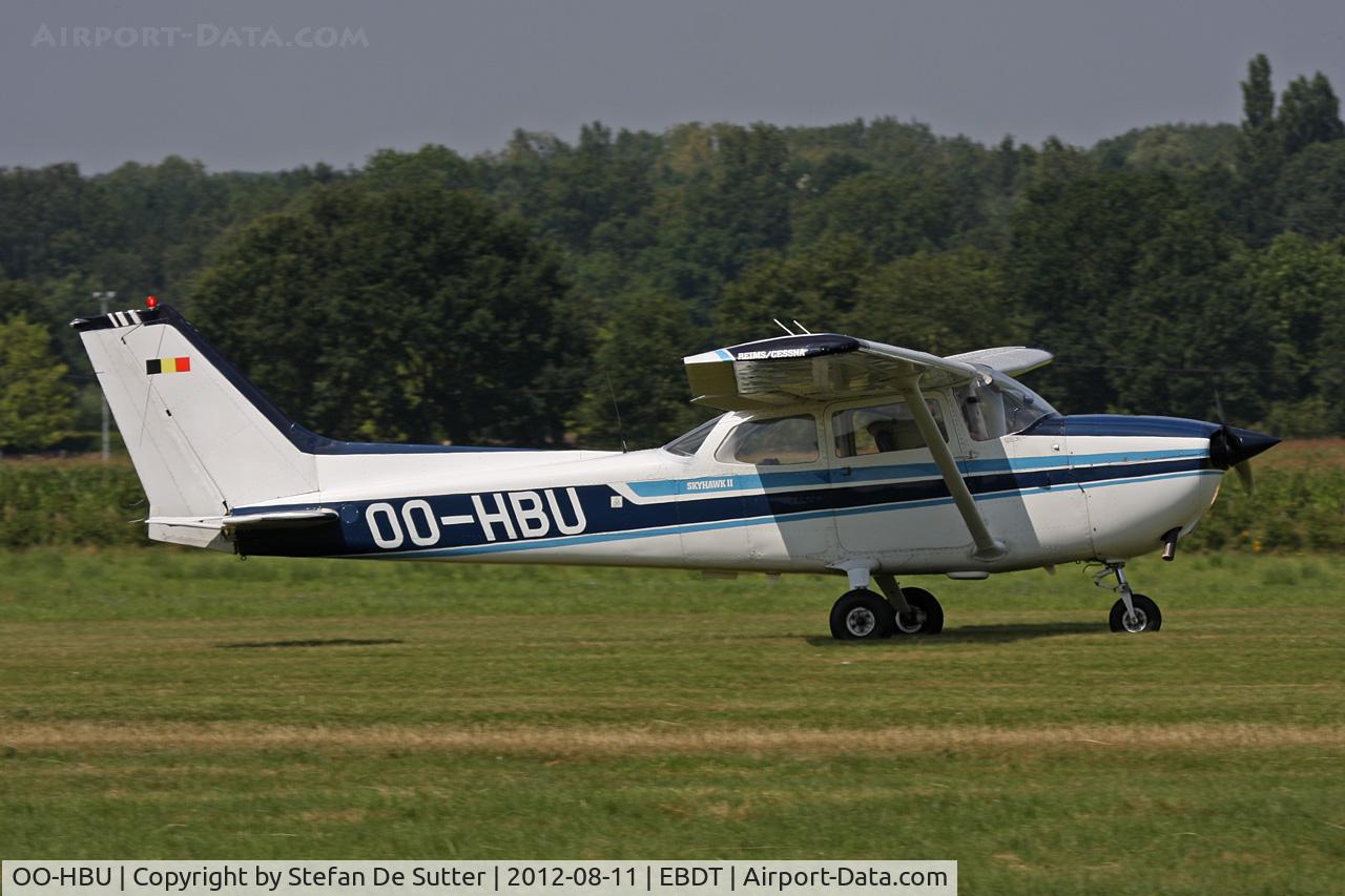 OO-HBU, Cessna CF172N Skyhawk C/N 17201916, Schaffen Fly In 2012.