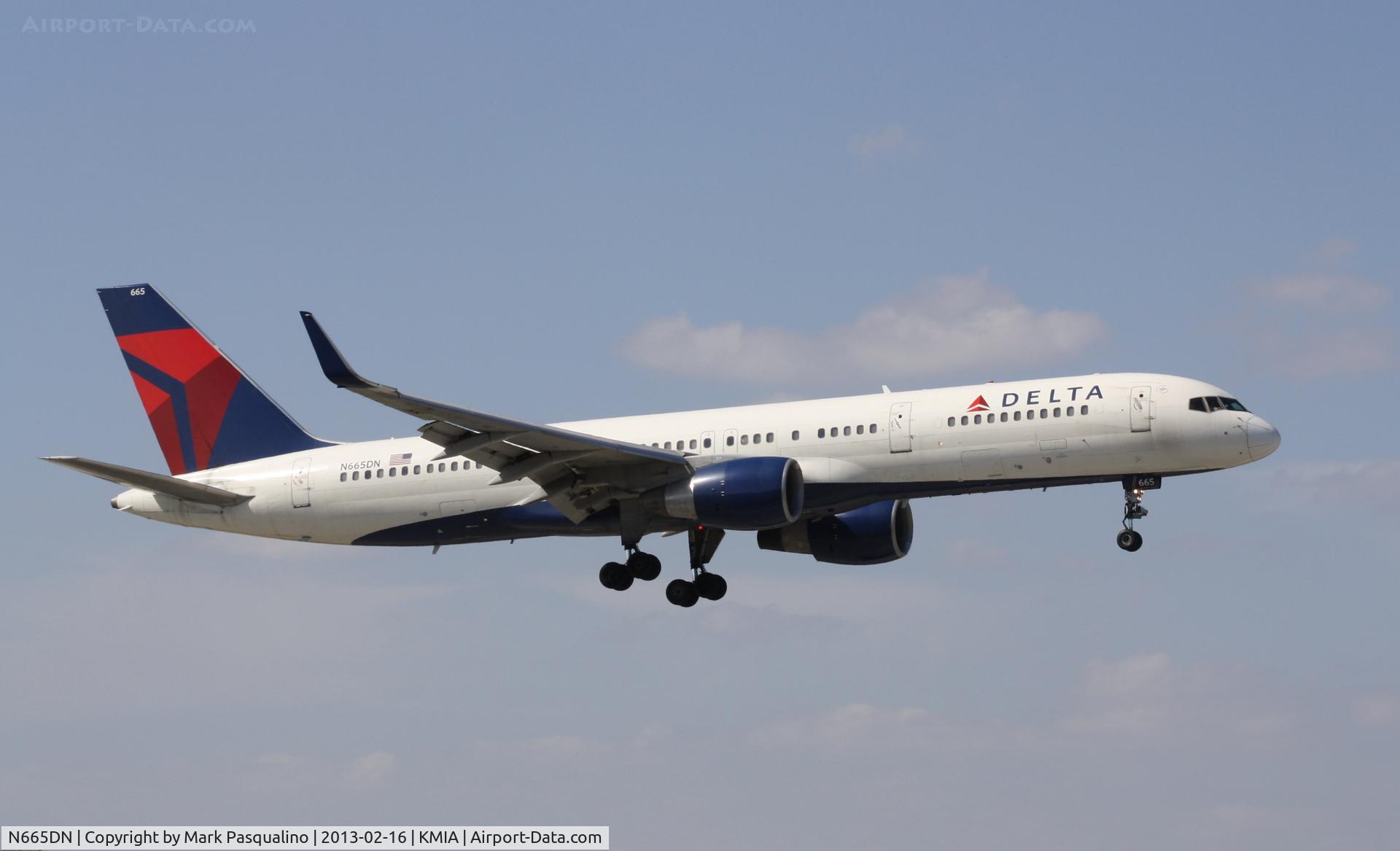 N665DN, 1991 Boeing 757-232 C/N 25013, Boeing 757-200
