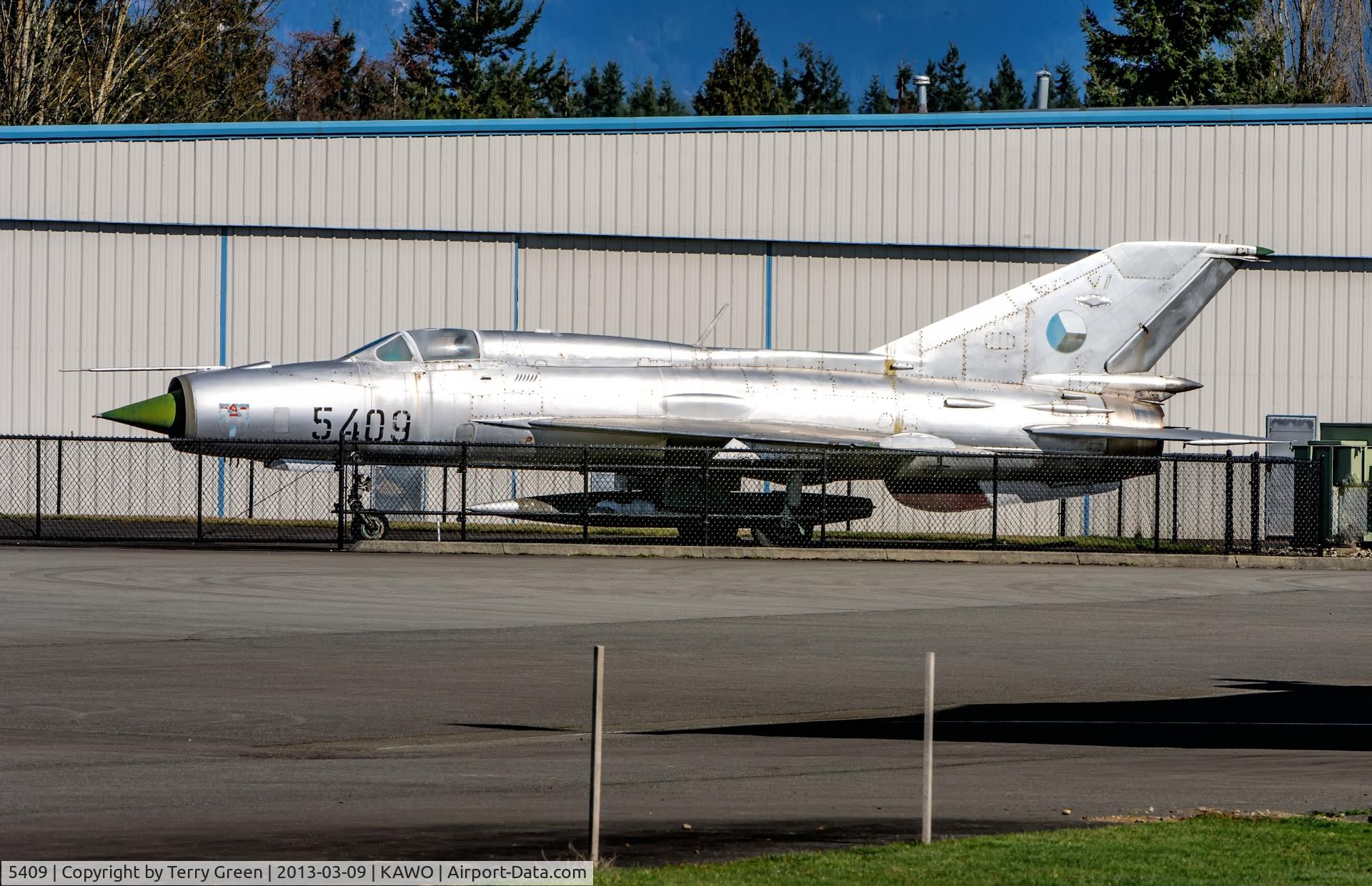 5409, Mikoyan-Gurevich MiG-21PFM C/N 94A5409, Former Czechoslovakia Air Force now located at Arlington, Washington Airport KAWO