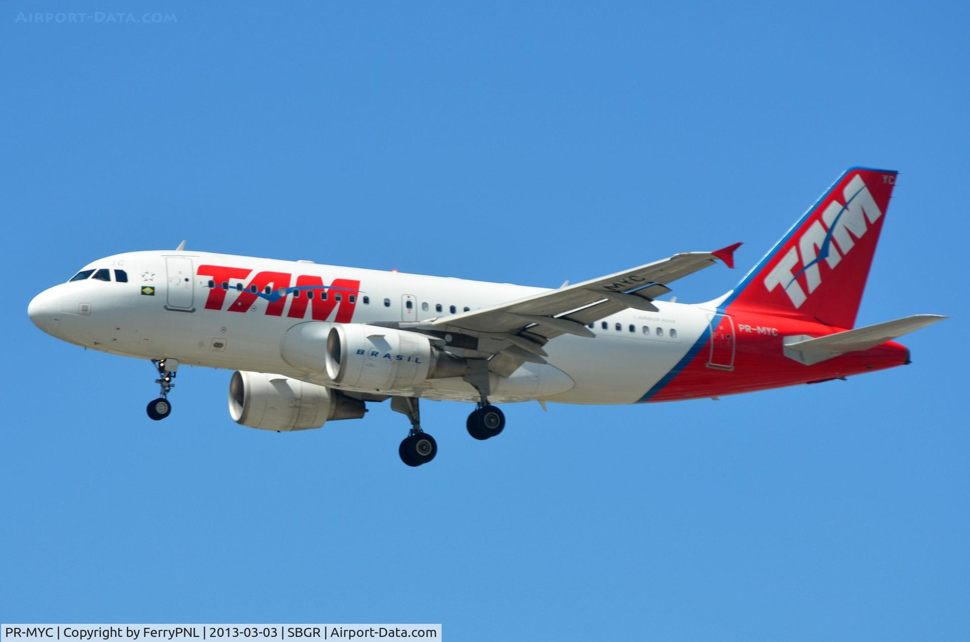 PR-MYC, 2008 Airbus A319-112 C/N 3733, TAM A319 landing in GRU