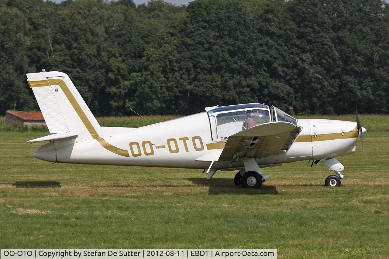 OO-OTO, 1968 Socata MS.880 Rallye Club C/N 1264, Schaffen Fly In 2012.
