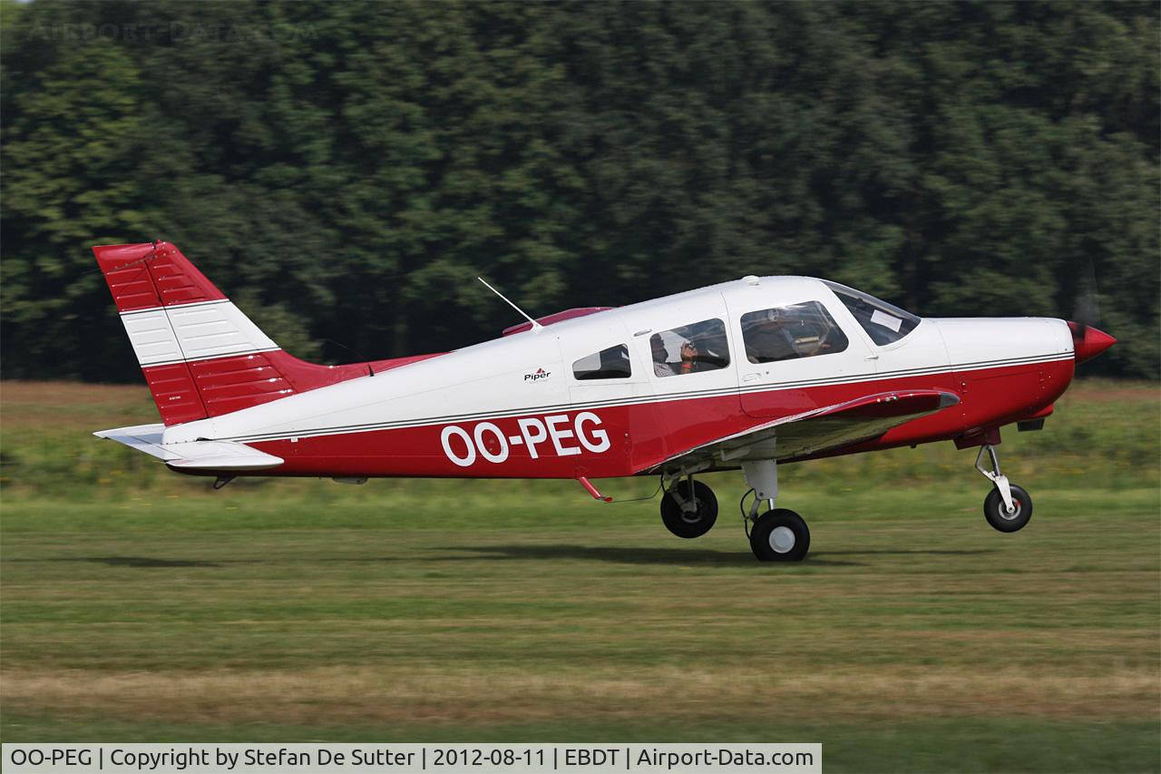 OO-PEG, 2007 Piper PA-28-161 Warrior III C/N 2842281, Schaffen Fly In 2012.
