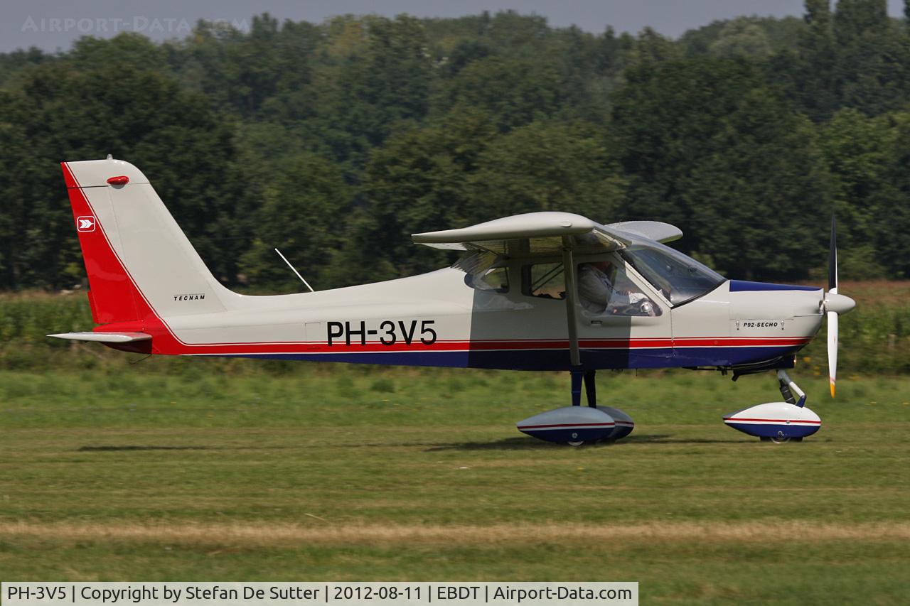 PH-3V5, 2004 Tecnam P-92S Echo C/N 577, Schaffen Fly In 2012.
